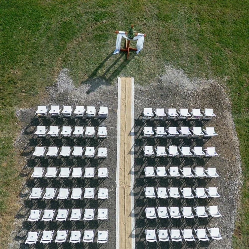 Last December, under winter skies and wide-open land Jake and Amanda said, " I do". Proof that winter weddings are something special. 

@lvphotographyllc 
@janedoeshairandmakeup 
@luckyinlovebridalbeauty 
@gveavl 
@tylerstravelingtavern 
@t