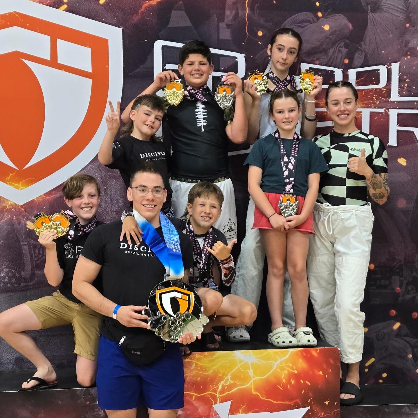 Disciple kids took home 2nd place overall Kids Team at Grappling Industries in Vancouver this weekend! We also had one adult that competed as well - this was Paige’s first tournament and ended up take home two silver medals.
Congratulations t