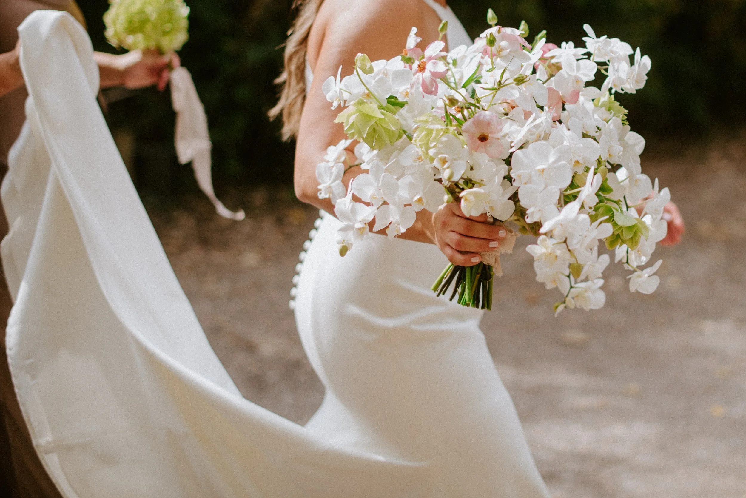 Wedding Day Timeline (A Stress-Free Guide for Brides)