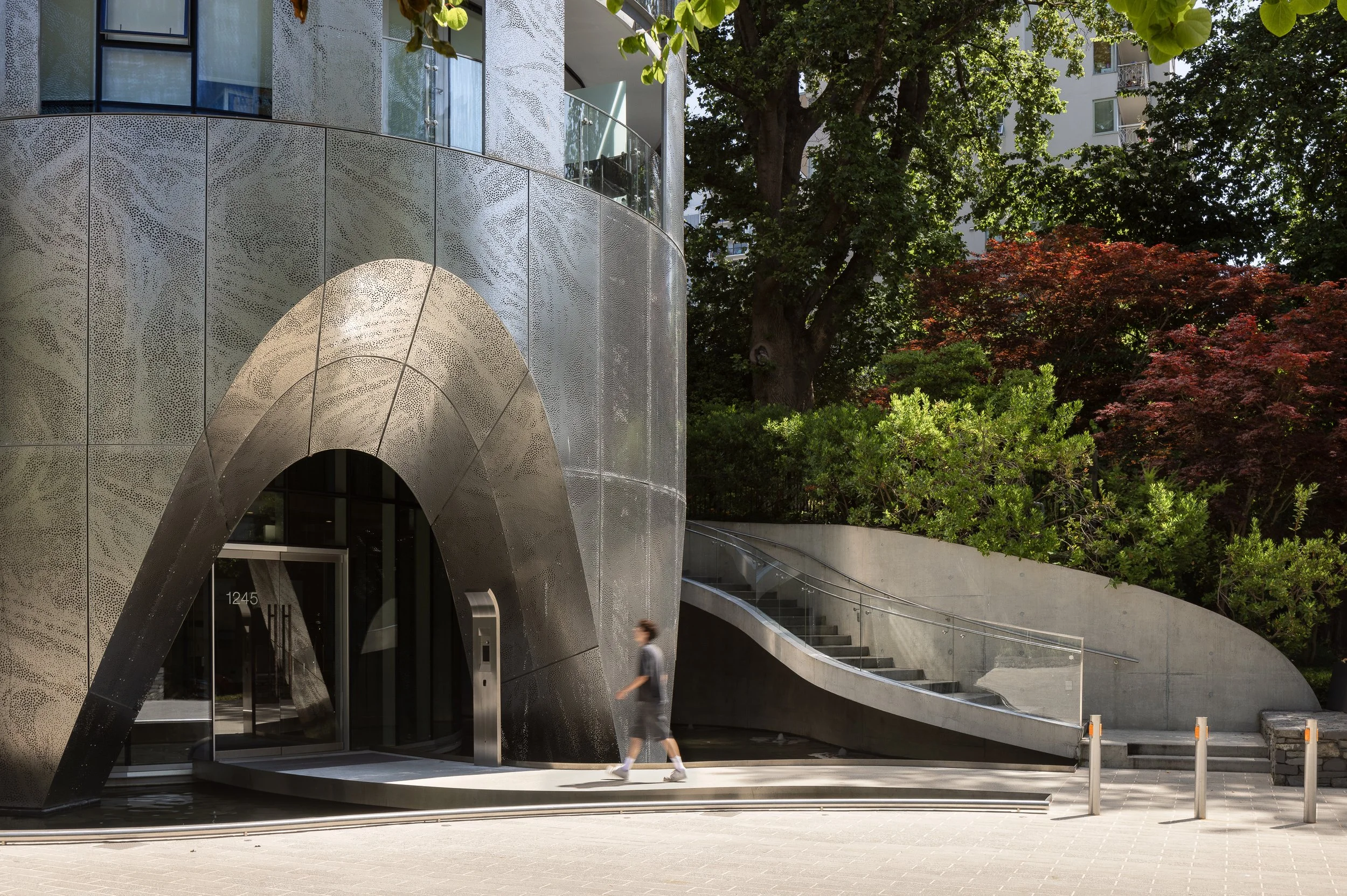 Revery harwood-2.jpg