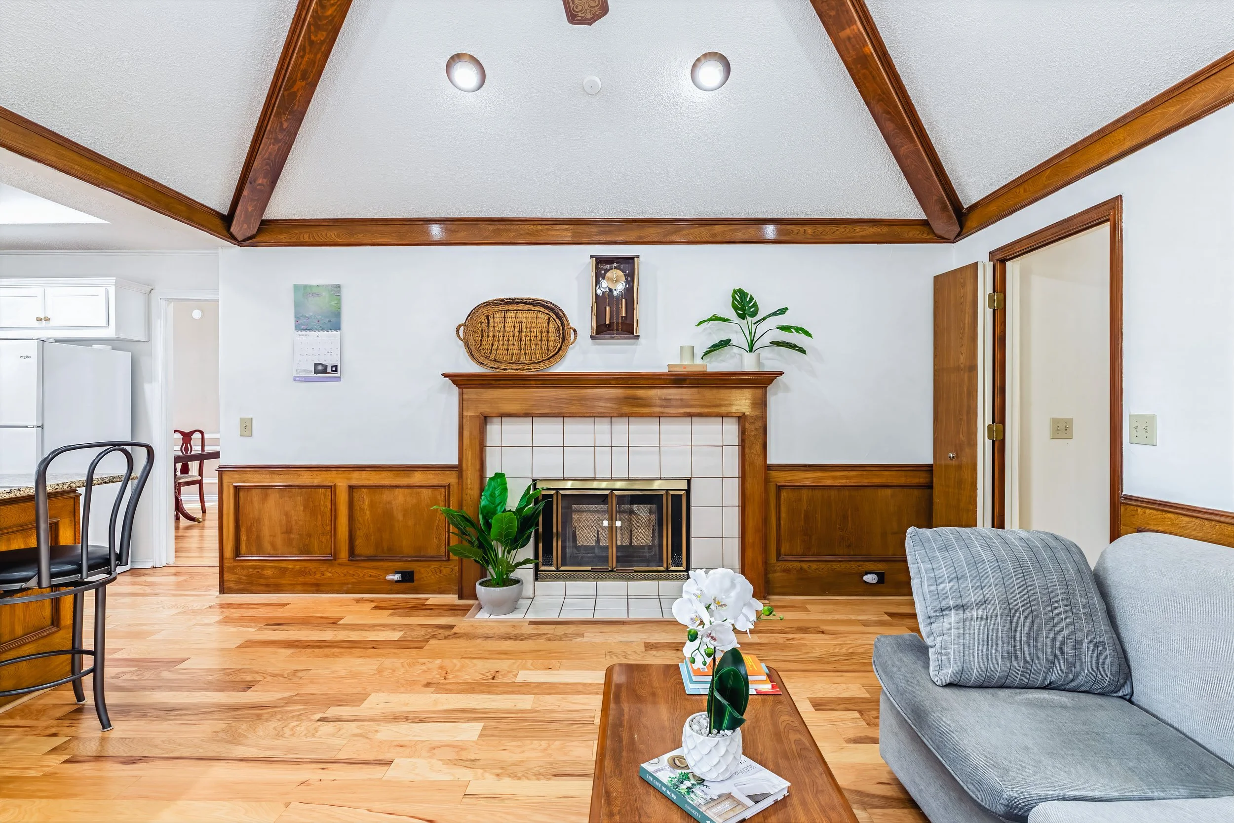 Living-Room-2.jpg