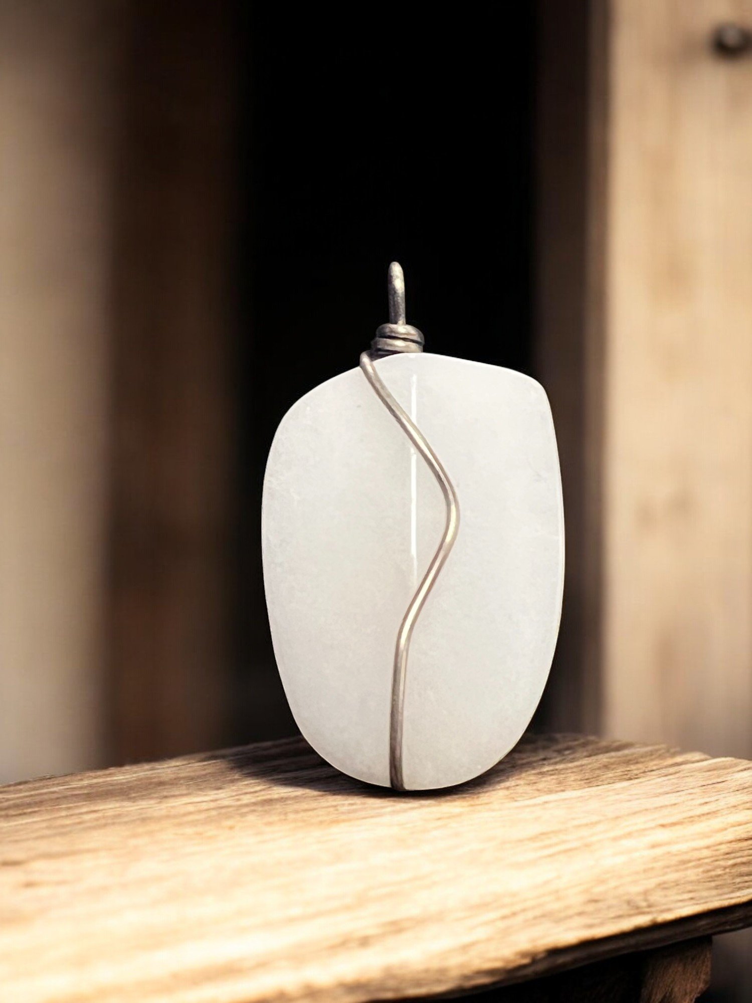 White abstract cut quartzite
