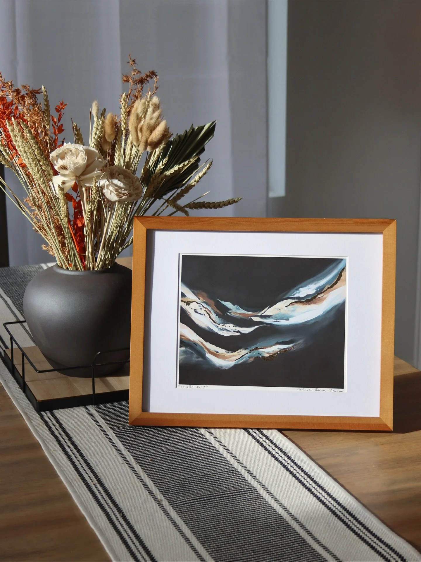 Styled for the season 🍂🖤

Terra No.2 | 8&rdquo;x10&rdquo; | Special Edition Print

Wishing you an artful and inspired Halloween 

#mhvfineart #terracollection #fineartprints #fallart #seasonalstyle #contemparyart #earthinspiredhome #earthinspired #