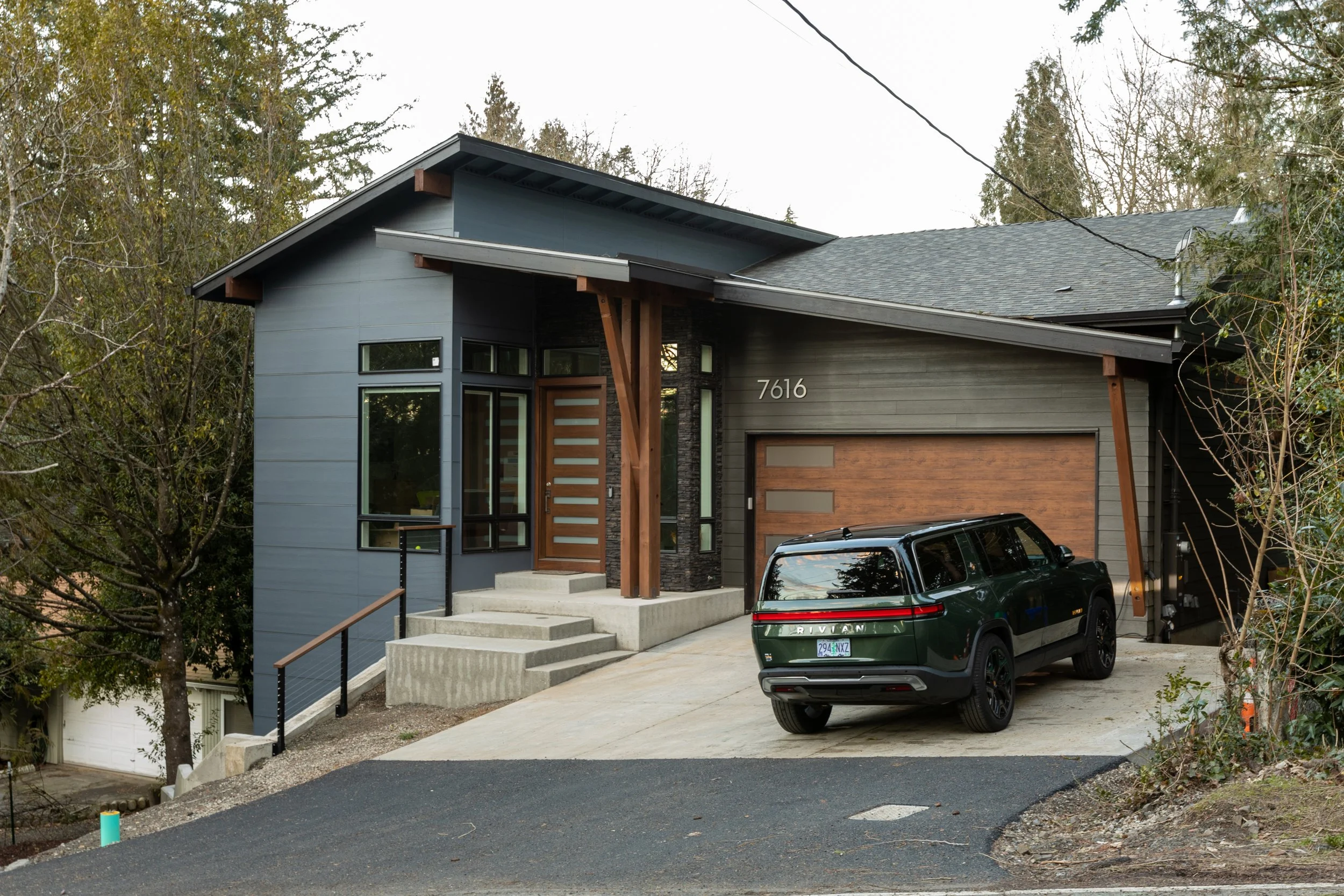 Front of House 2.jpg