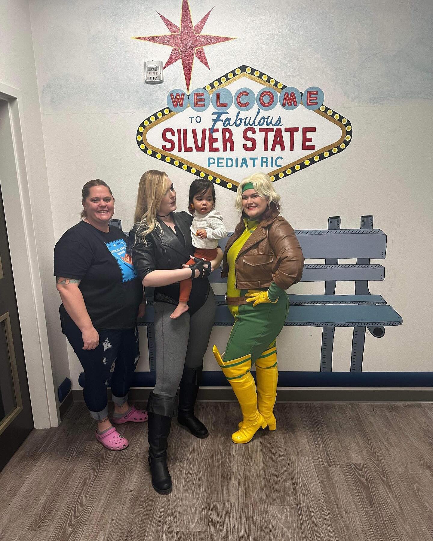 Black Canary and Rogue merged the DC and Marvel universes with Agent Holli to visit Silver State Pediatrics! 🙌

#dcu #dc #marvel #mcu #blackcanary #rogue #xmen #cosplay #cosplayer #fyp #lasvegas #nonprofit #nonprofitorganization #volunteer #service 