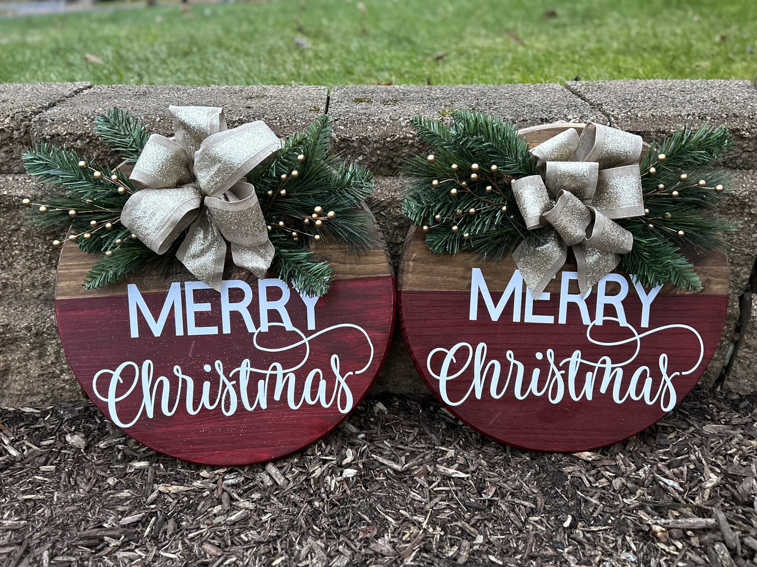 18” Wooden Door Hanger (Merry Christmas)