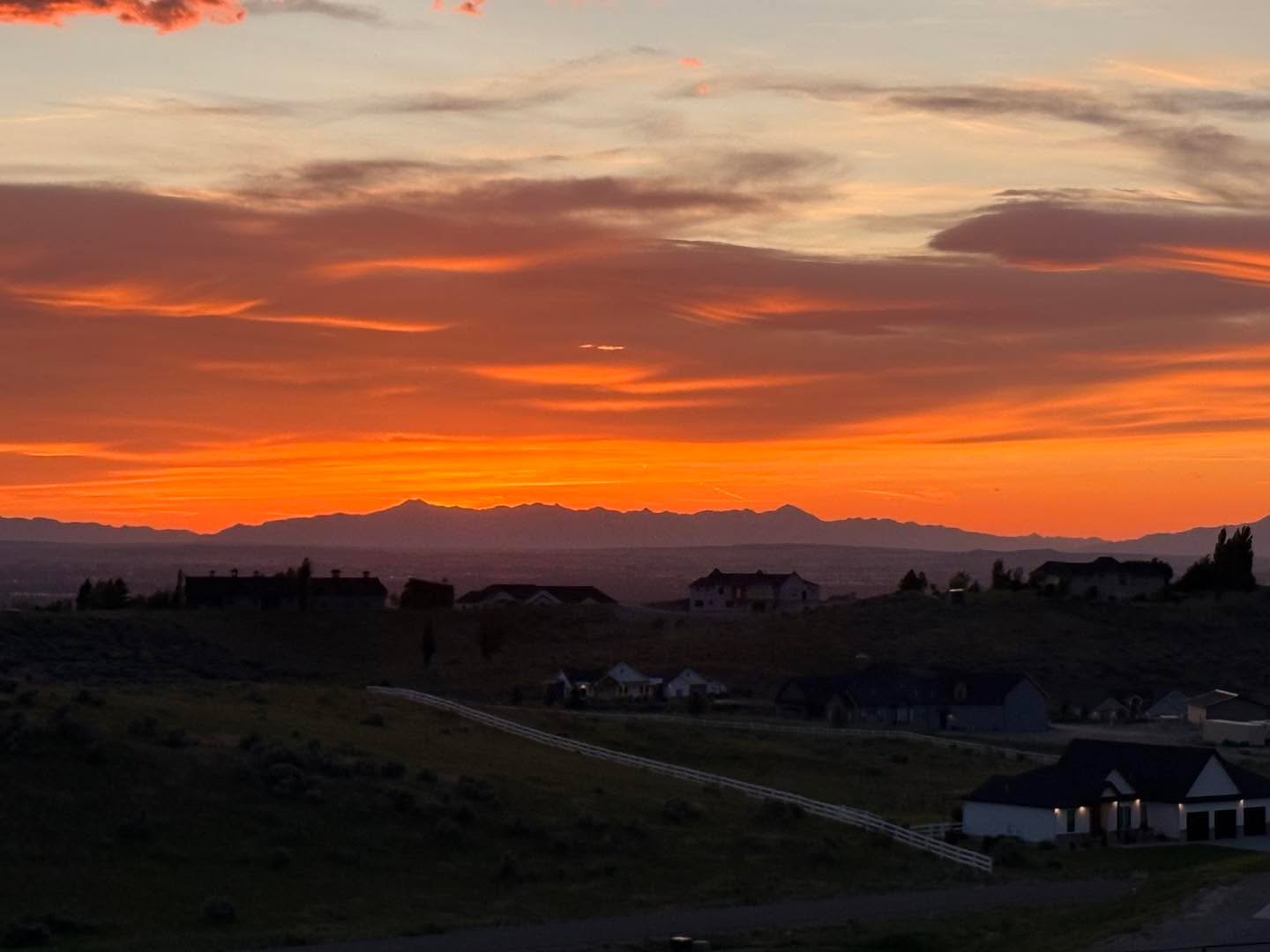 It&rsquo;s 9:17 pm. My view of the sunset in Idaho. Dreams do come true🫶🏻