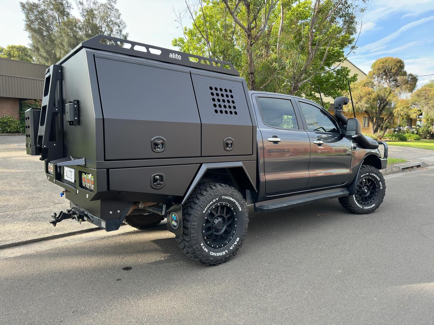 Px3 Ford Ranger canopy complete. 

FEATURING 
-Full time canopy body
-Built in Dog Box 
-Under tray toolboxes 
-Flared mudguards
-Flush mount fuel filler 
-Lockable Jerry can holder
-Fold down rear ladder
-Spare wheel holder
-Alite platform roof rack