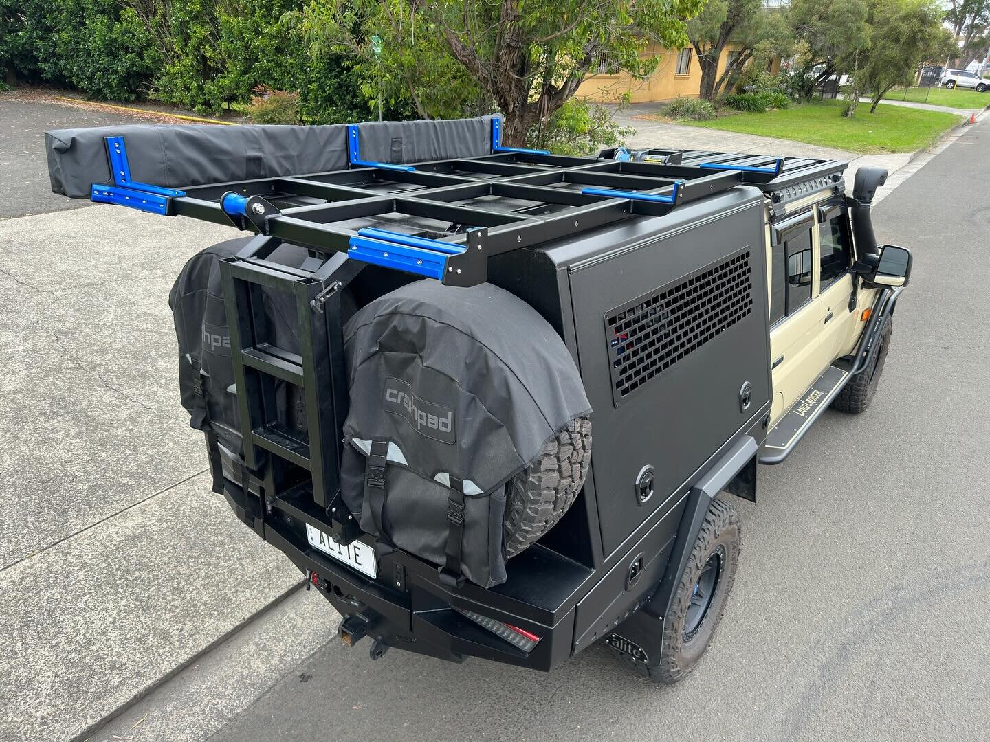 Alite Offroad Boat loader complete to finish off this epic 79 Land Cruiser

This boat loader is custom made to suit the canopy and boat. The slimline design looks tidy and keeps it light weight. 

For all enquiries jump over to www.aliteoffroad.com.a