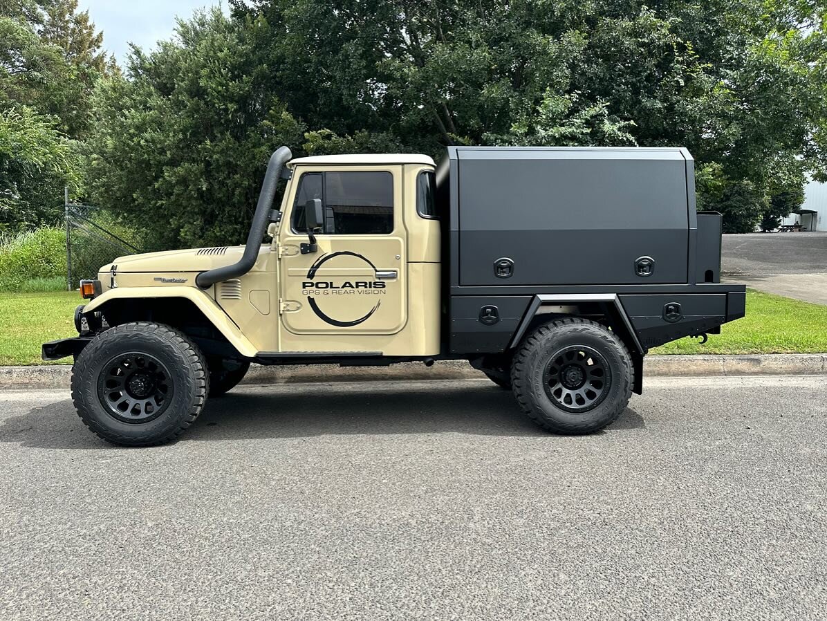 This Awesome FJ45 finished up for the team @polarisgps. You are going to see plenty of this car around at the 4x4 and camping shows this year 👌🏻 Be sure to go check them out!