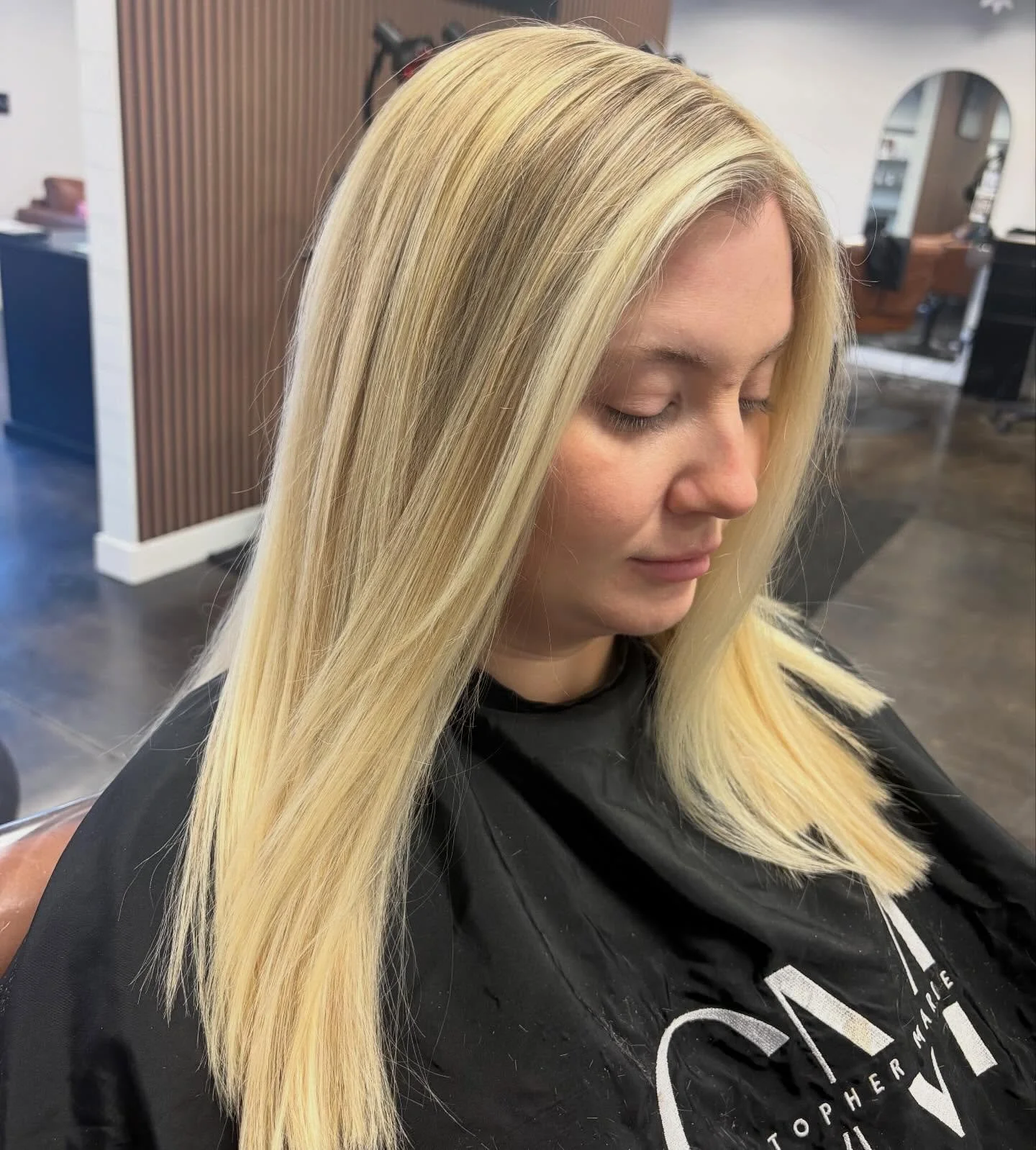 Being the go-to &lsquo;Blonde Whisperer&rsquo; is no easy feat 💅🏼but I thrive in high demand! Huge thanks to my clients for the love and all those referrals&mdash;keep &lsquo;em coming! 🤞🫶
#blondewhisperer 
#chelsdidmyhair #onlyatchirstophermarie