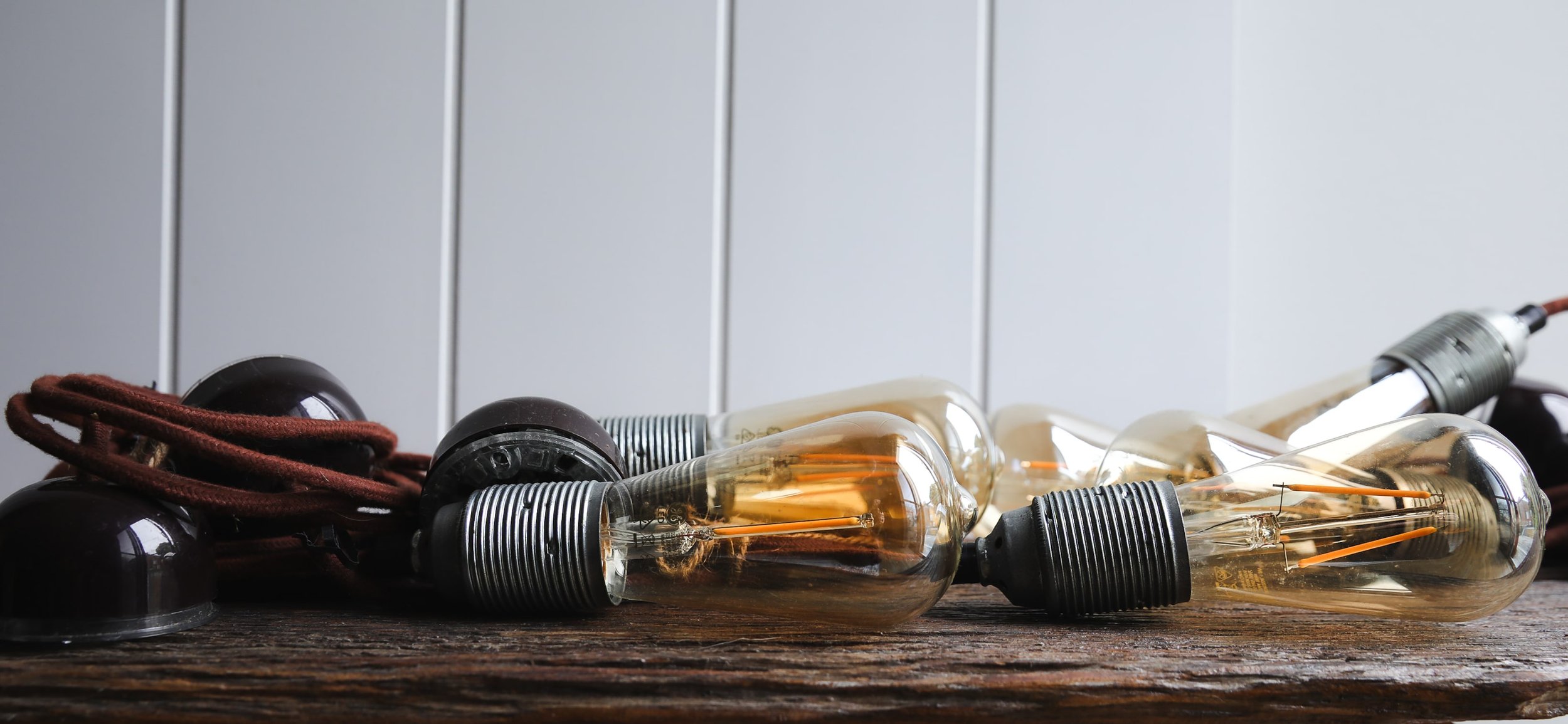 Vintage Pendant Lights_03-min.JPG