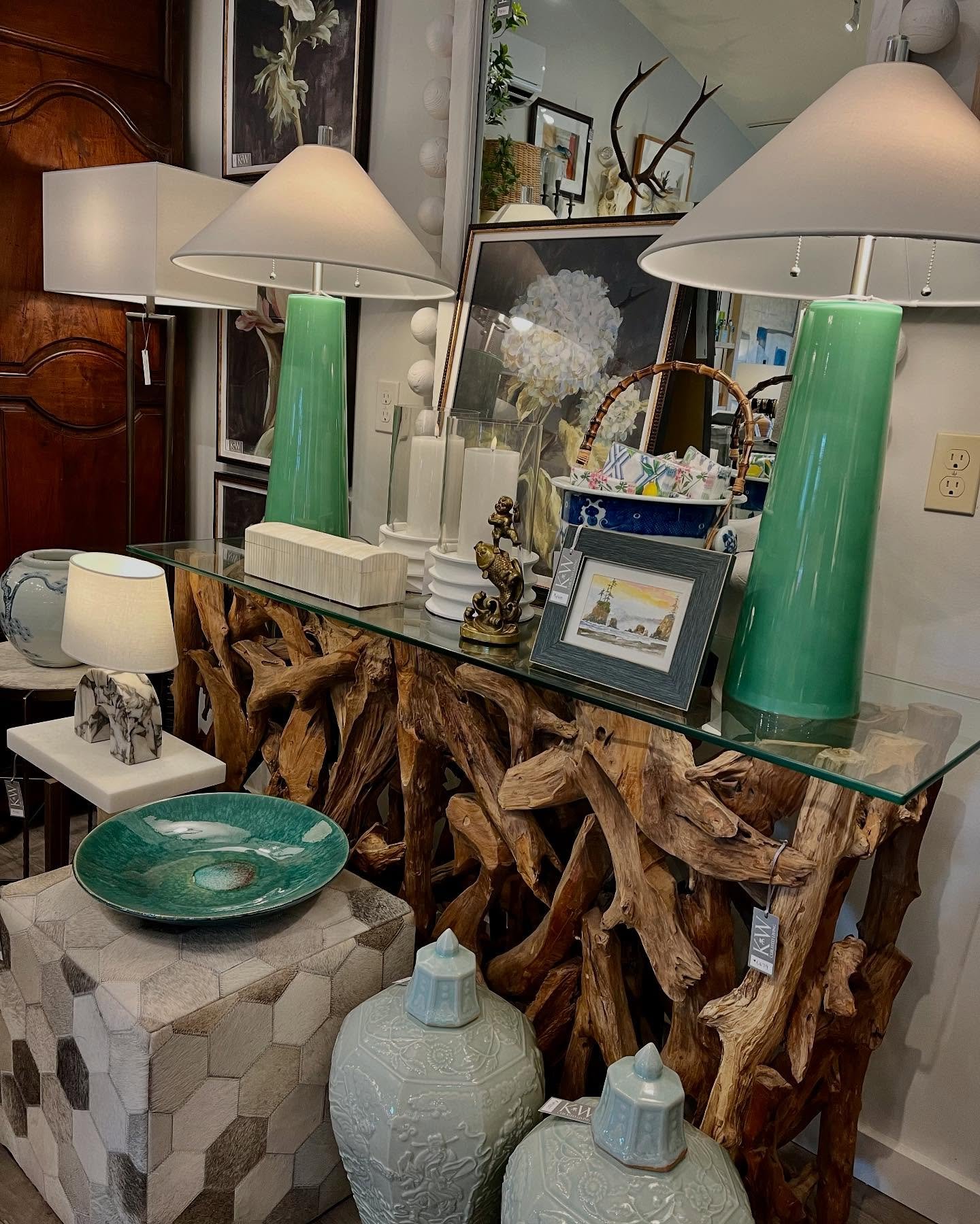 A touch of green&hellip;  #interiordesign #collection #curatedliving