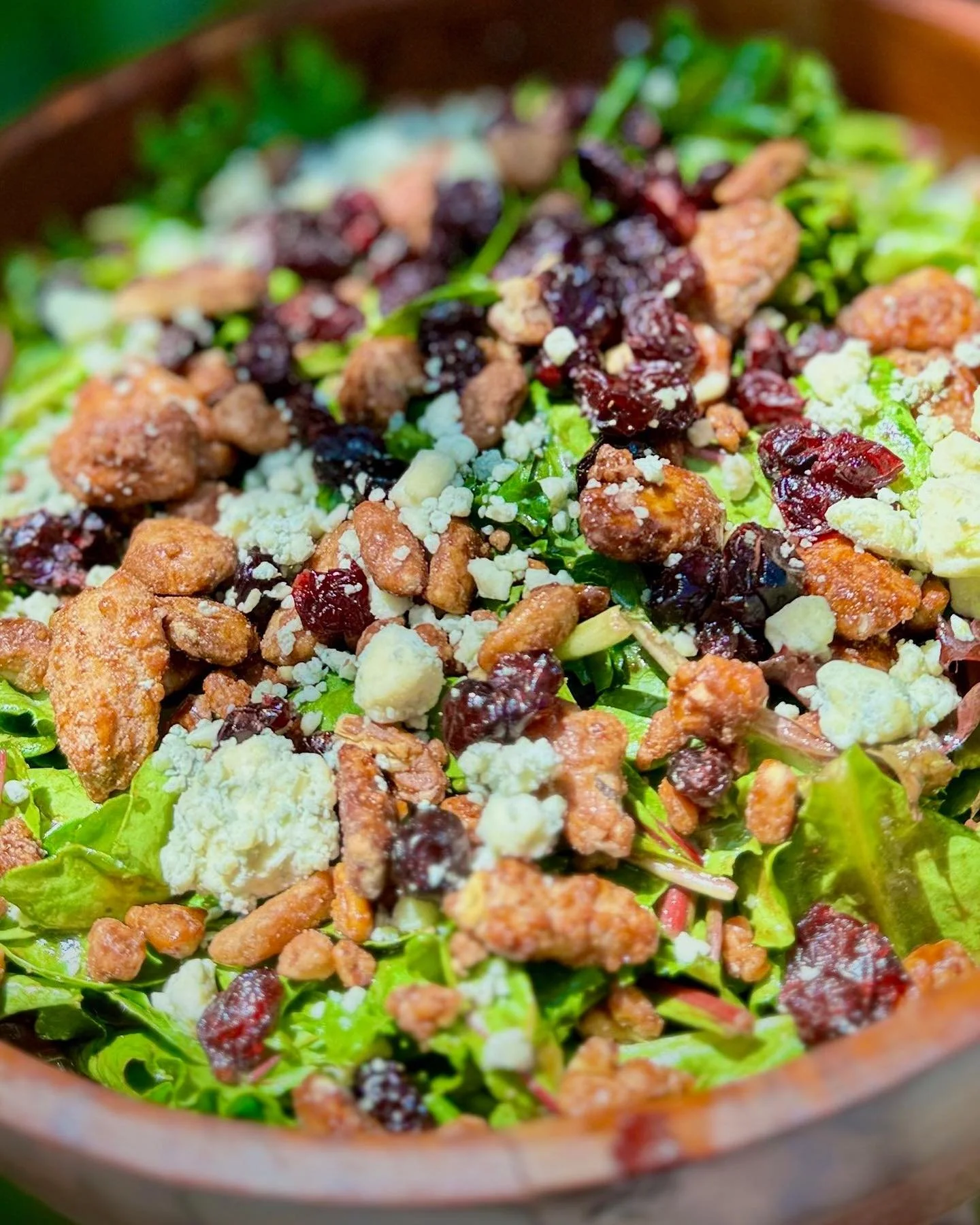 Mixed Greens Salad with Gorgonzola