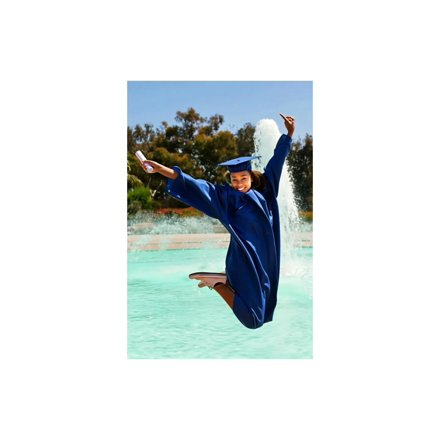 Graduation season is almost here 🤩 book your senior&rsquo;s session with me this year! 🎓 
#lasvegasphotographer