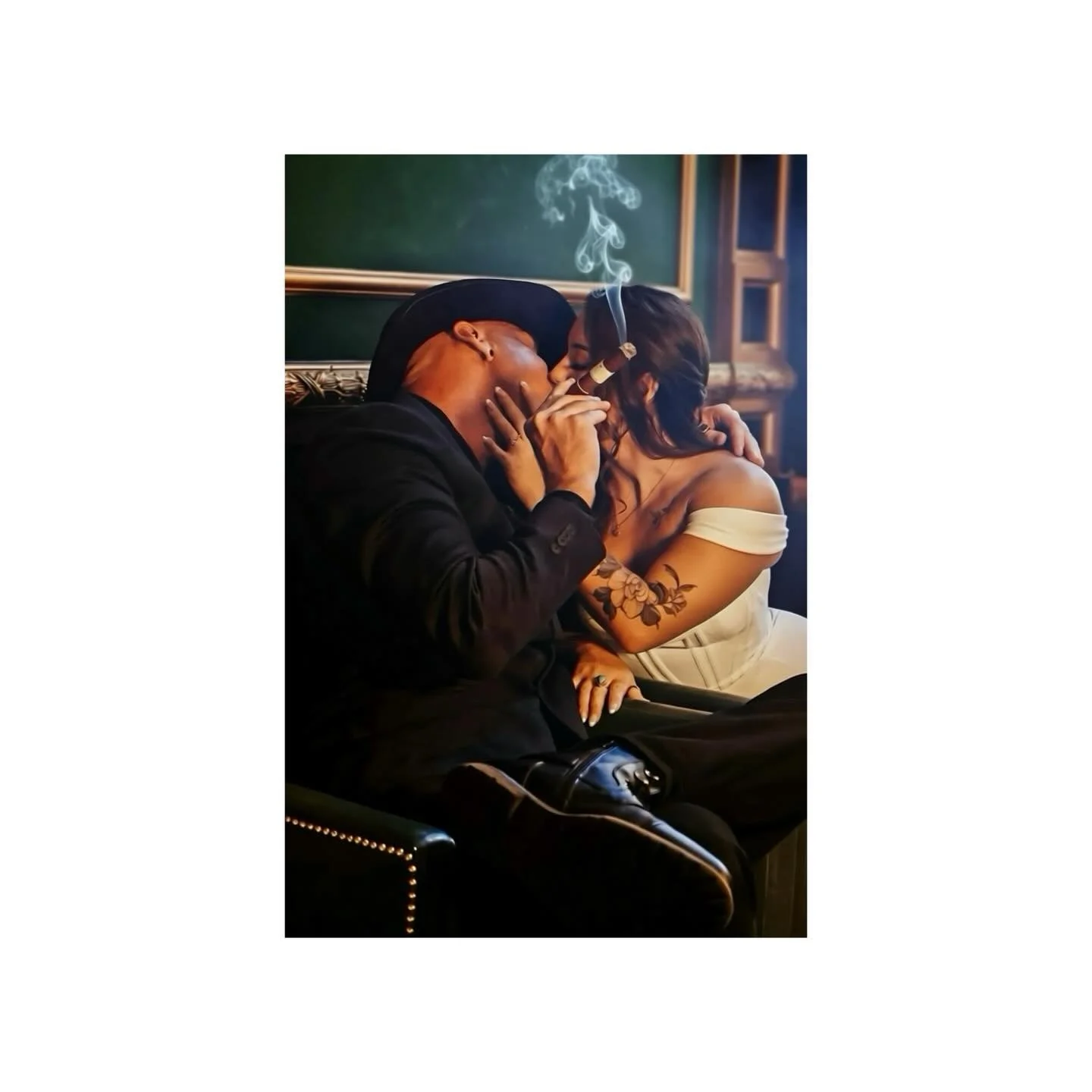 Couples photos but make it VOGUE ✨ dm to book #lasvegasphotographer