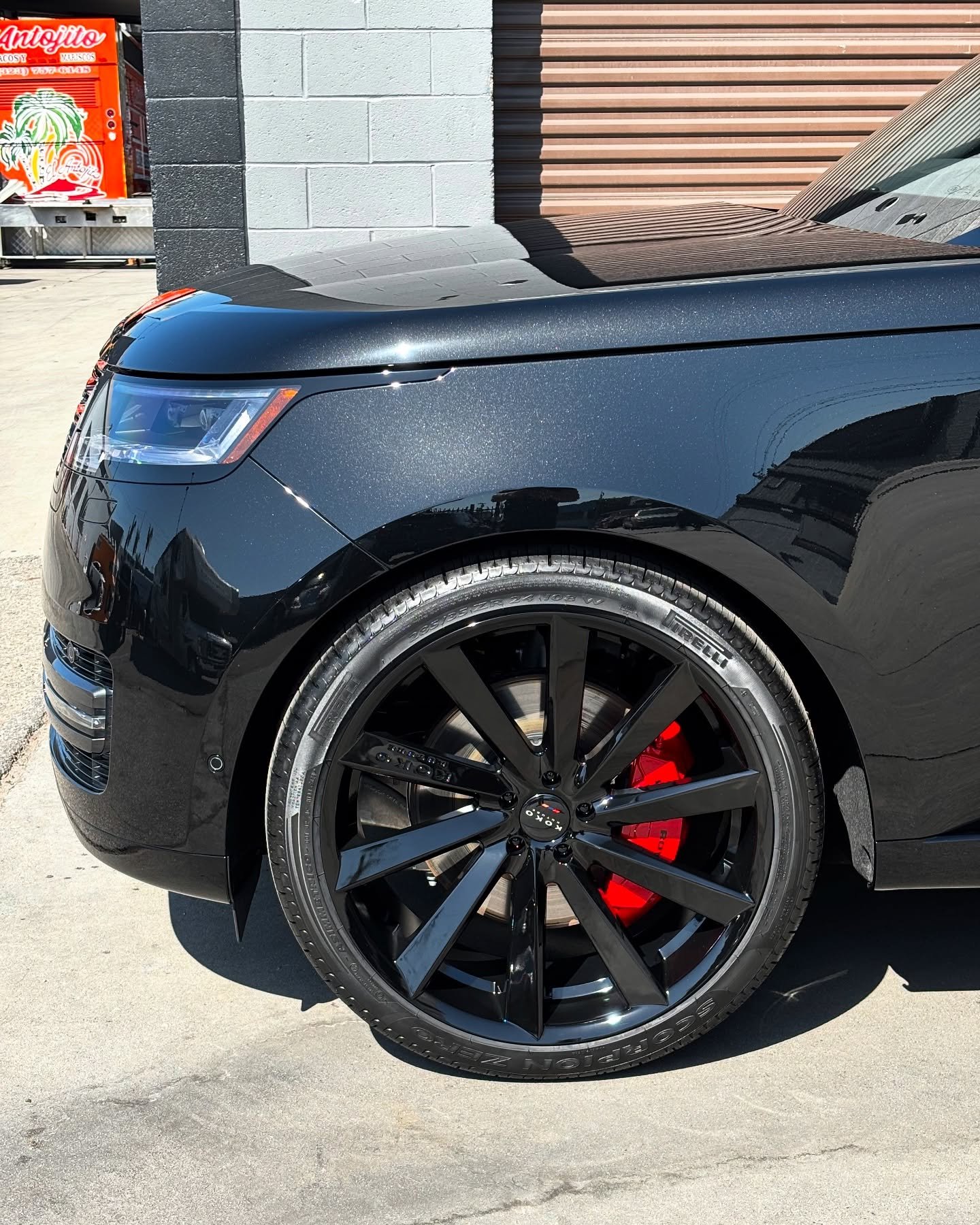 Range Rover ready to turn heads😮&zwj;💨

Book With Us! (562)239-6550
* Detailing
* Window Tint
* PPF
* Ceramic Coating
* Vinyl Wrap

#detail #reflectivemotorsports #elitdetailcare #ceramic #ceramiccoating #paintcorrection #gyeon #rangerover