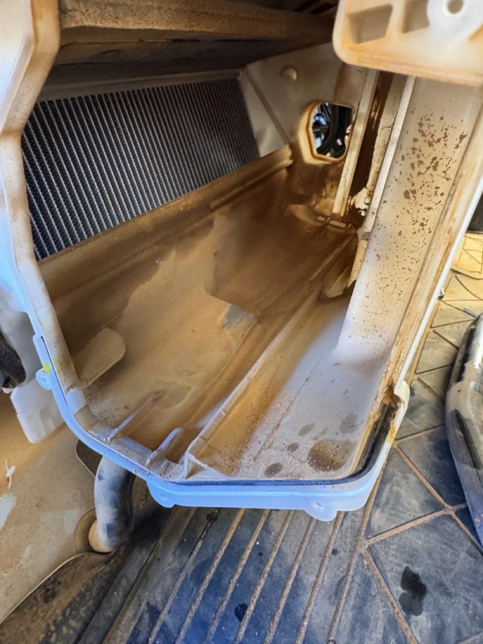 Isuzu NNR 45-150 Truck air con repairs performed on-site at Barrow Island