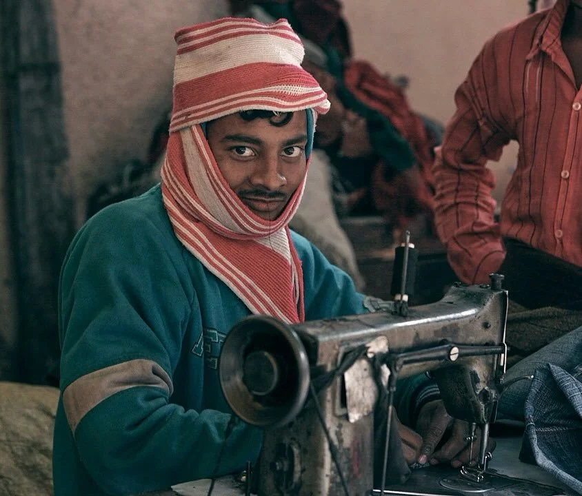 いつかのポートレート

マフラーの巻き方、真似したい

Delhi / INDIA

#backpacker