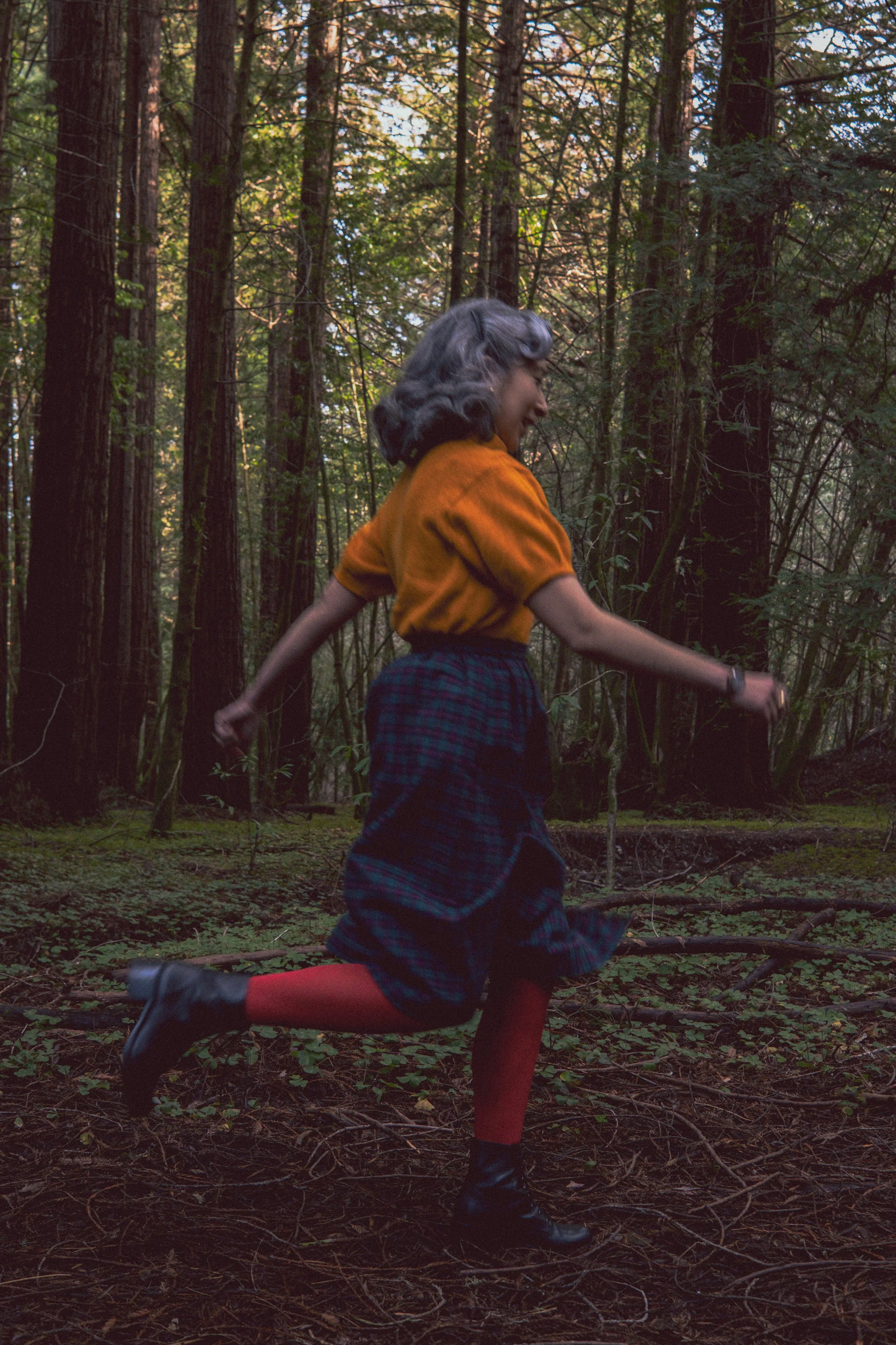 Vintage Women's Cabin Fashion