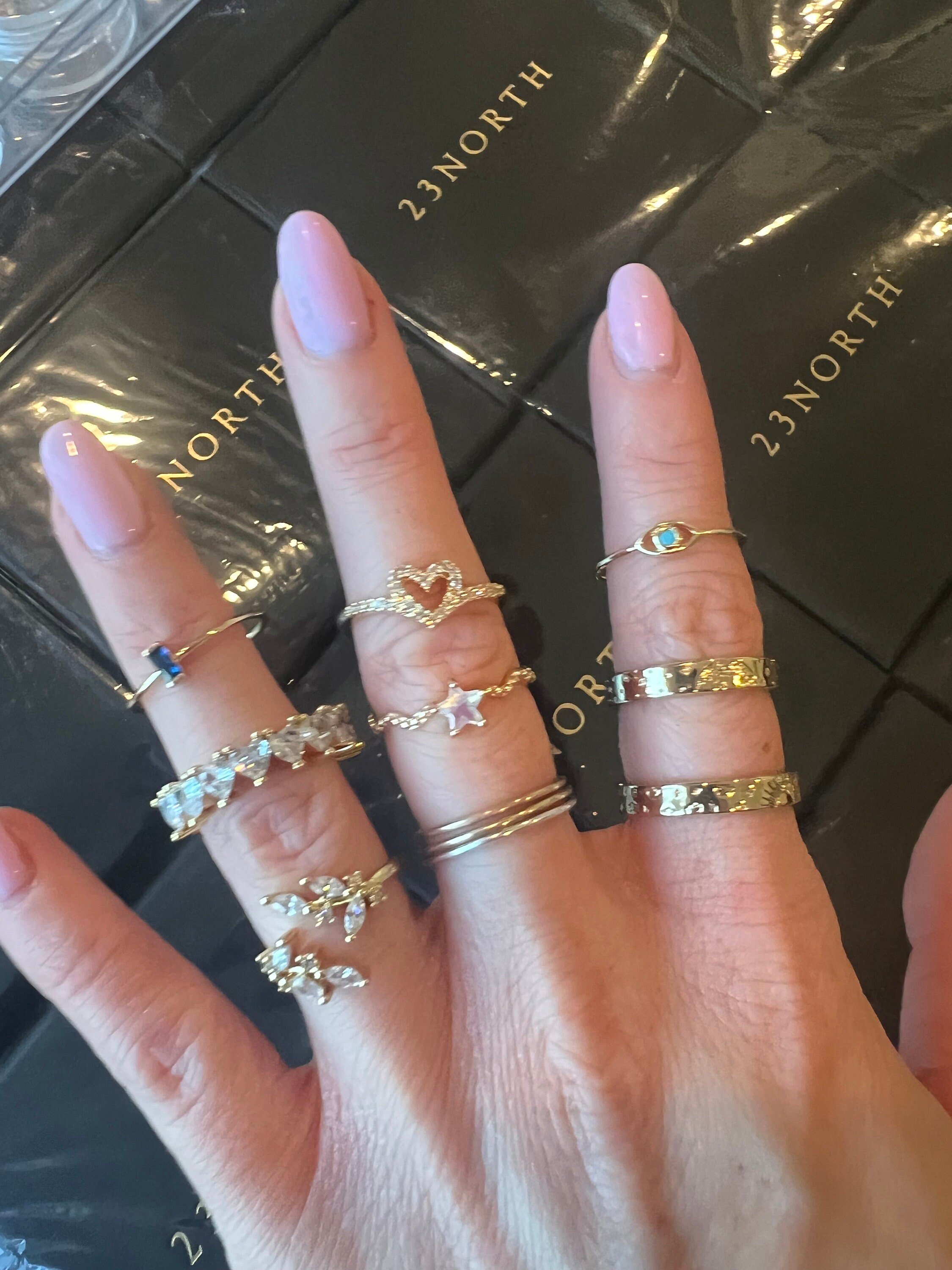 https://i.etsystatic.com/18995477/r/il/6fc99a/5710318661/il_fullxfull.5710318661_qzt3.jpg