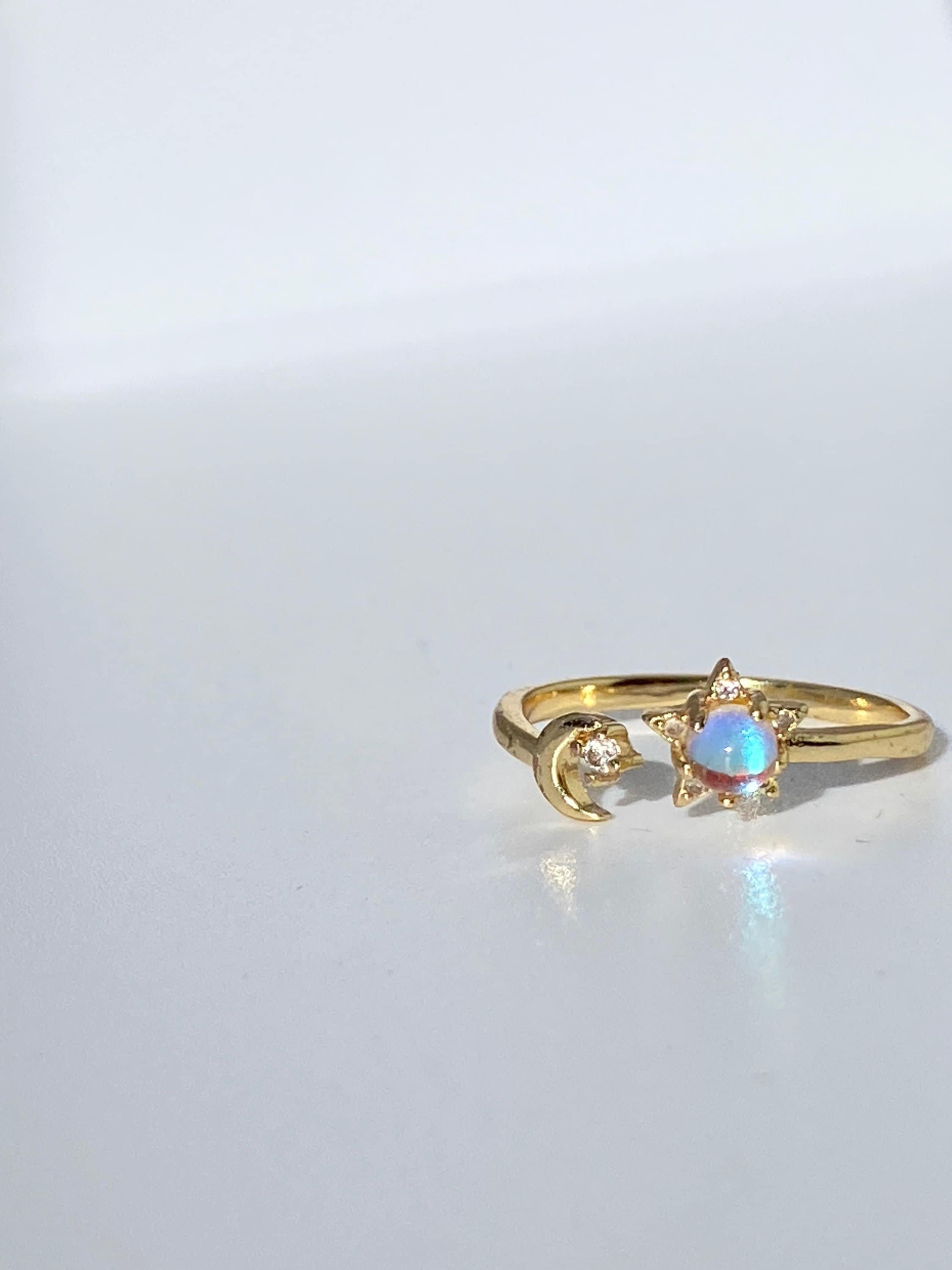 https://i.etsystatic.com/18995477/r/il/fc05e1/3177955037/il_fullxfull.3177955037_t67y.jpg