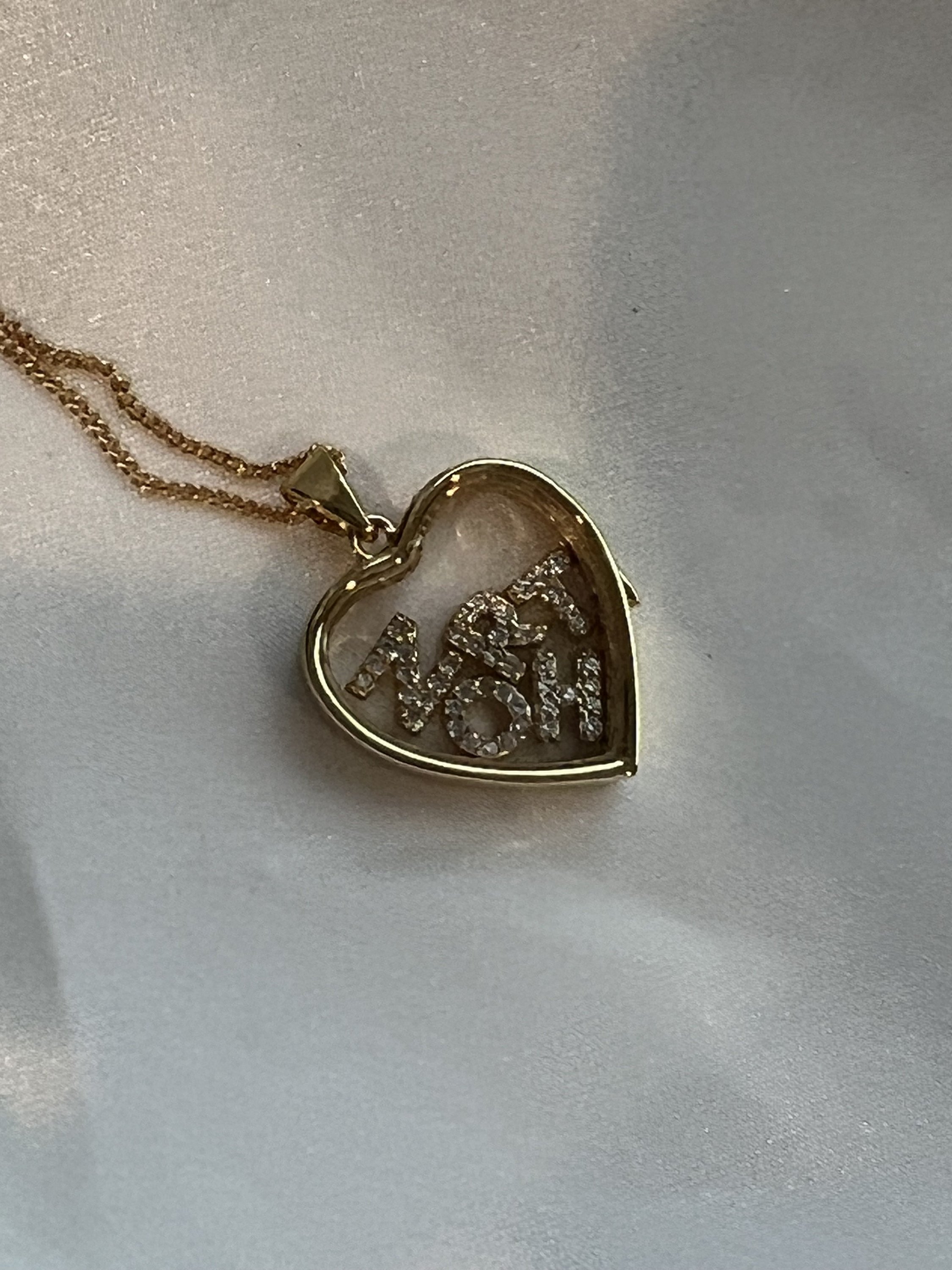 https://i.etsystatic.com/18995477/r/il/2110be/5263785174/il_fullxfull.5263785174_6hbs.jpg