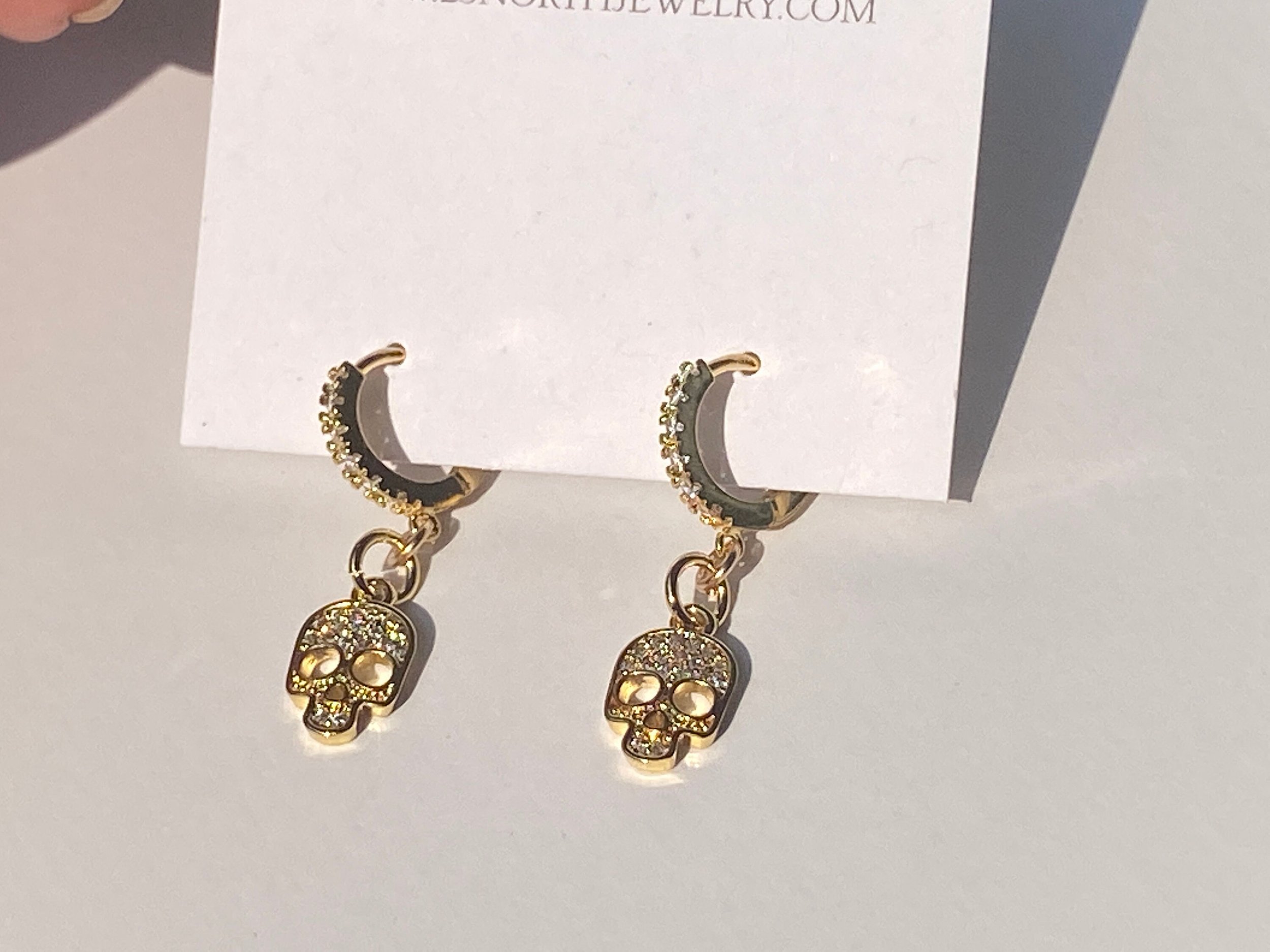 https://i.etsystatic.com/18995477/r/il/eb4d32/2534537178/il_fullxfull.2534537178_m0mw.jpg