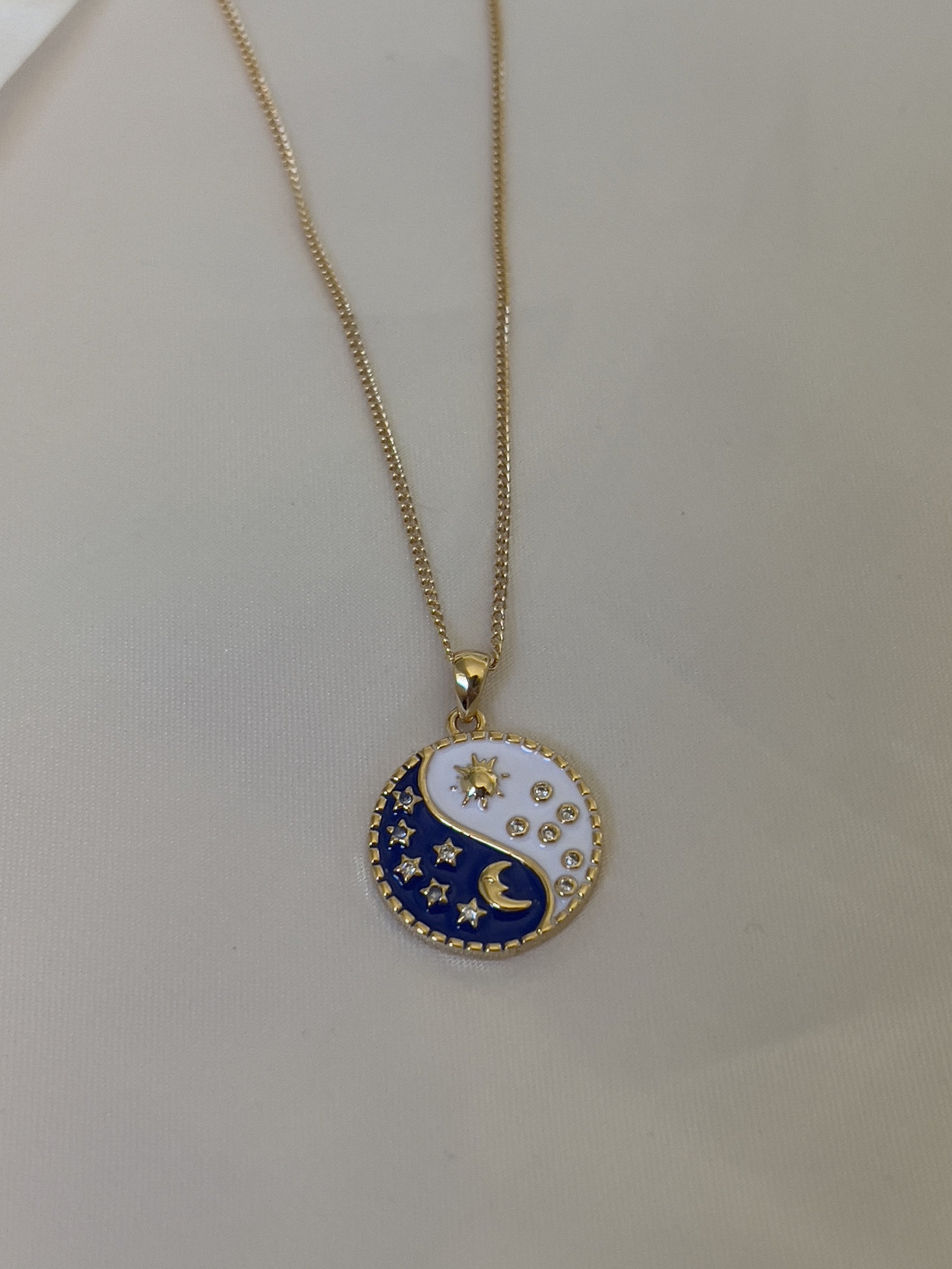 https://i.etsystatic.com/18995477/r/il/d31230/5281923027/il_fullxfull.5281923027_or0f.jpg