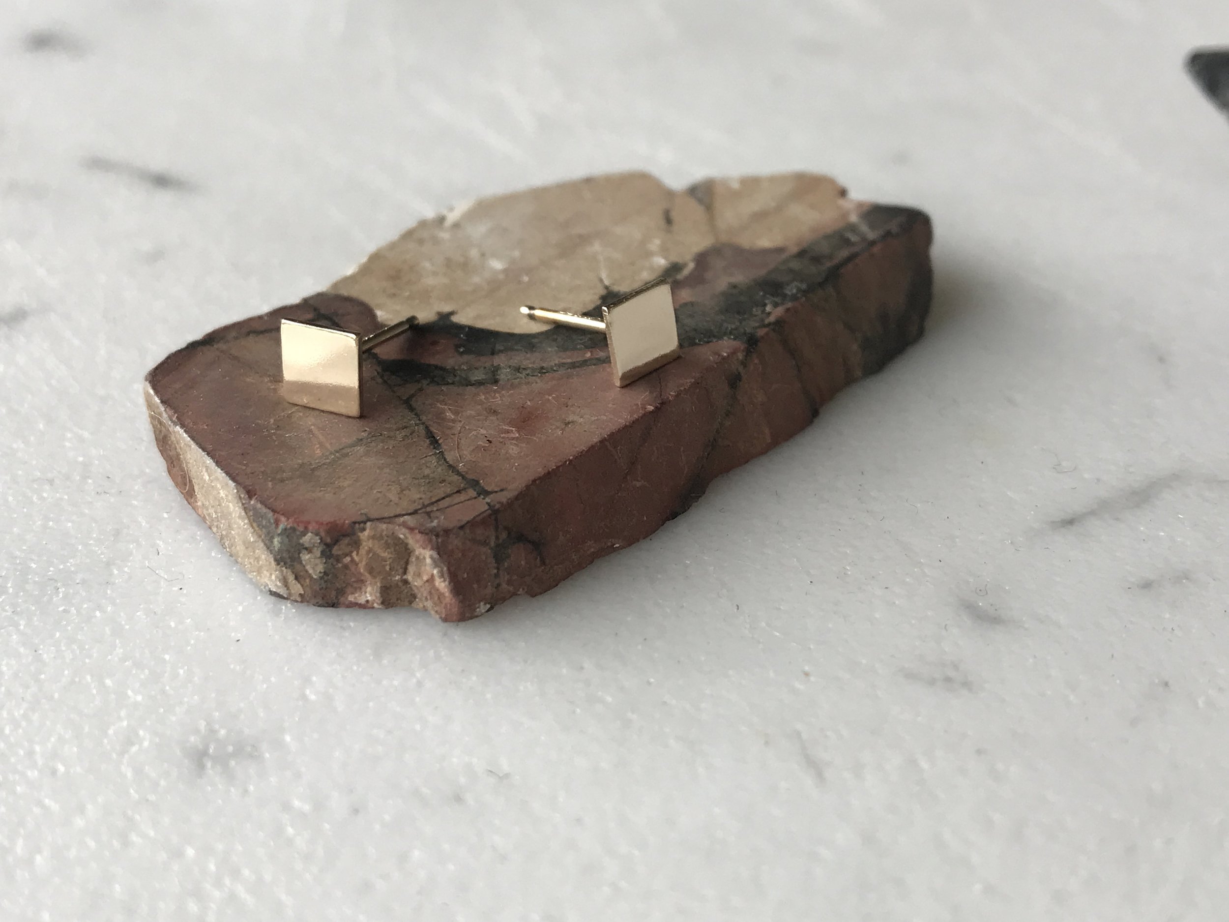 https://i.etsystatic.com/18995477/r/il/ebcf8f/1922813514/il_fullxfull.1922813514_82lb.jpg