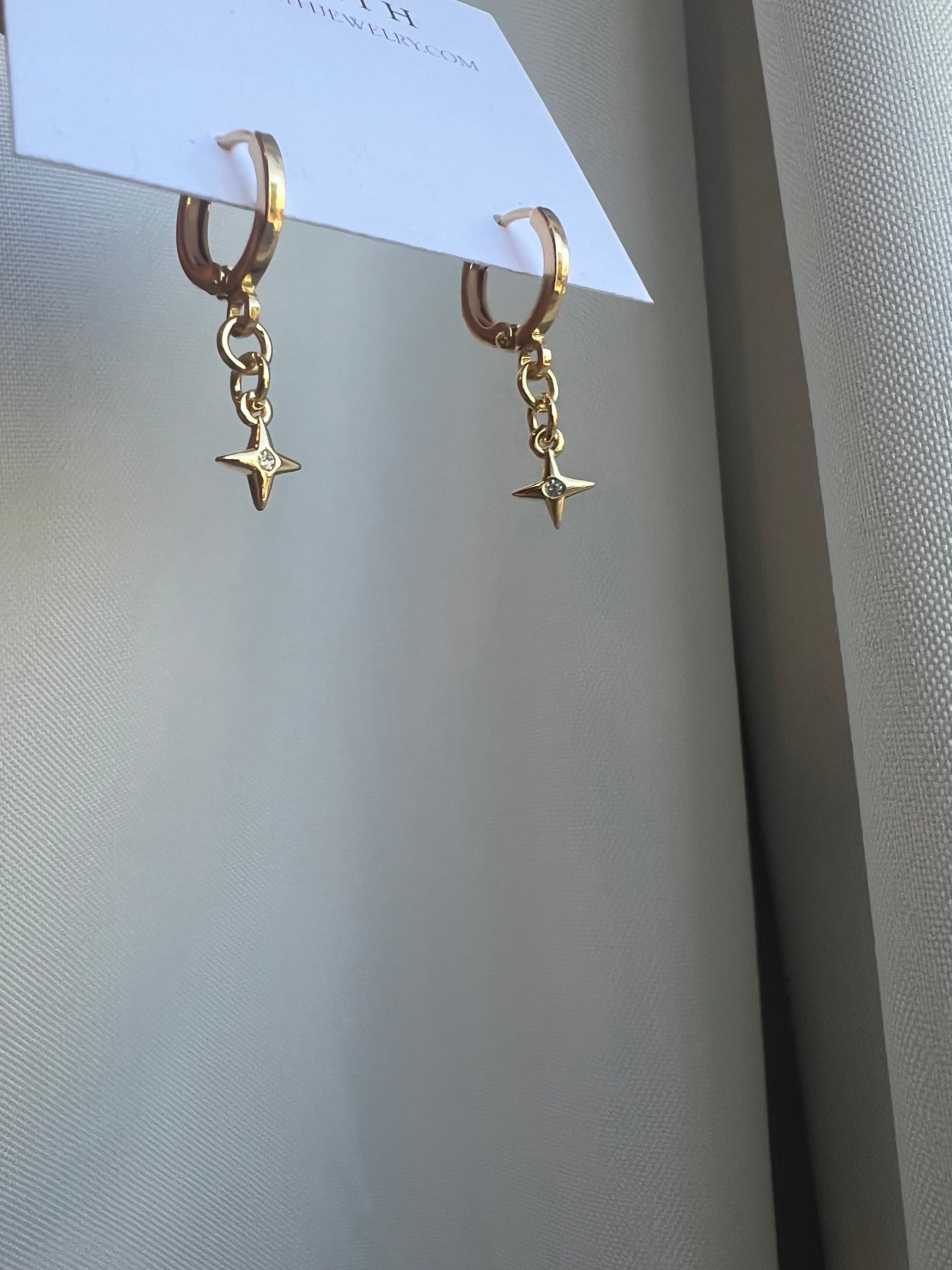 https://i.etsystatic.com/18995477/r/il/f5b2d4/5404294981/il_fullxfull.5404294981_twgs.jpg