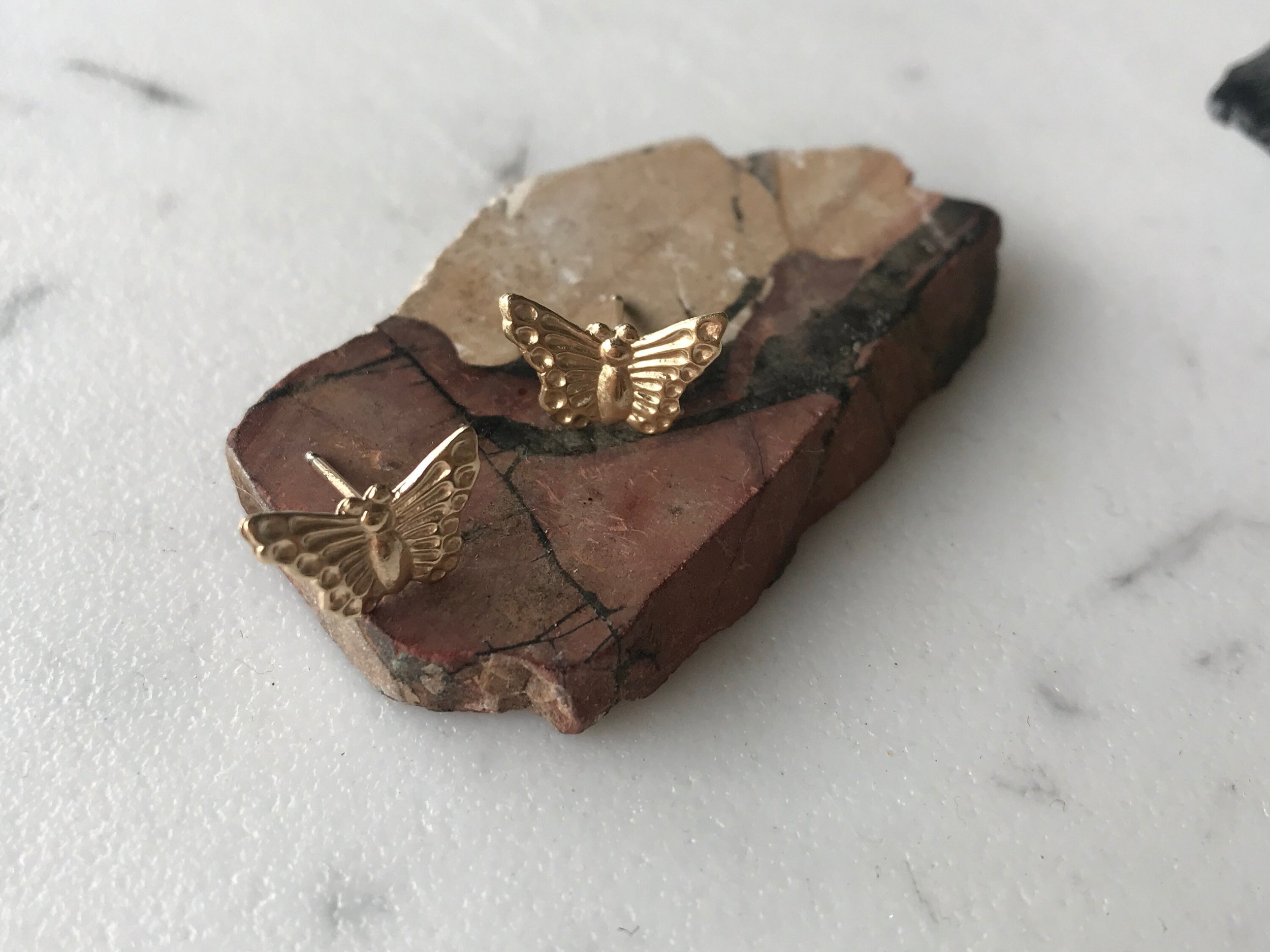 https://i.etsystatic.com/18995477/r/il/3bf8d4/1922796118/il_fullxfull.1922796118_hlu1.jpg