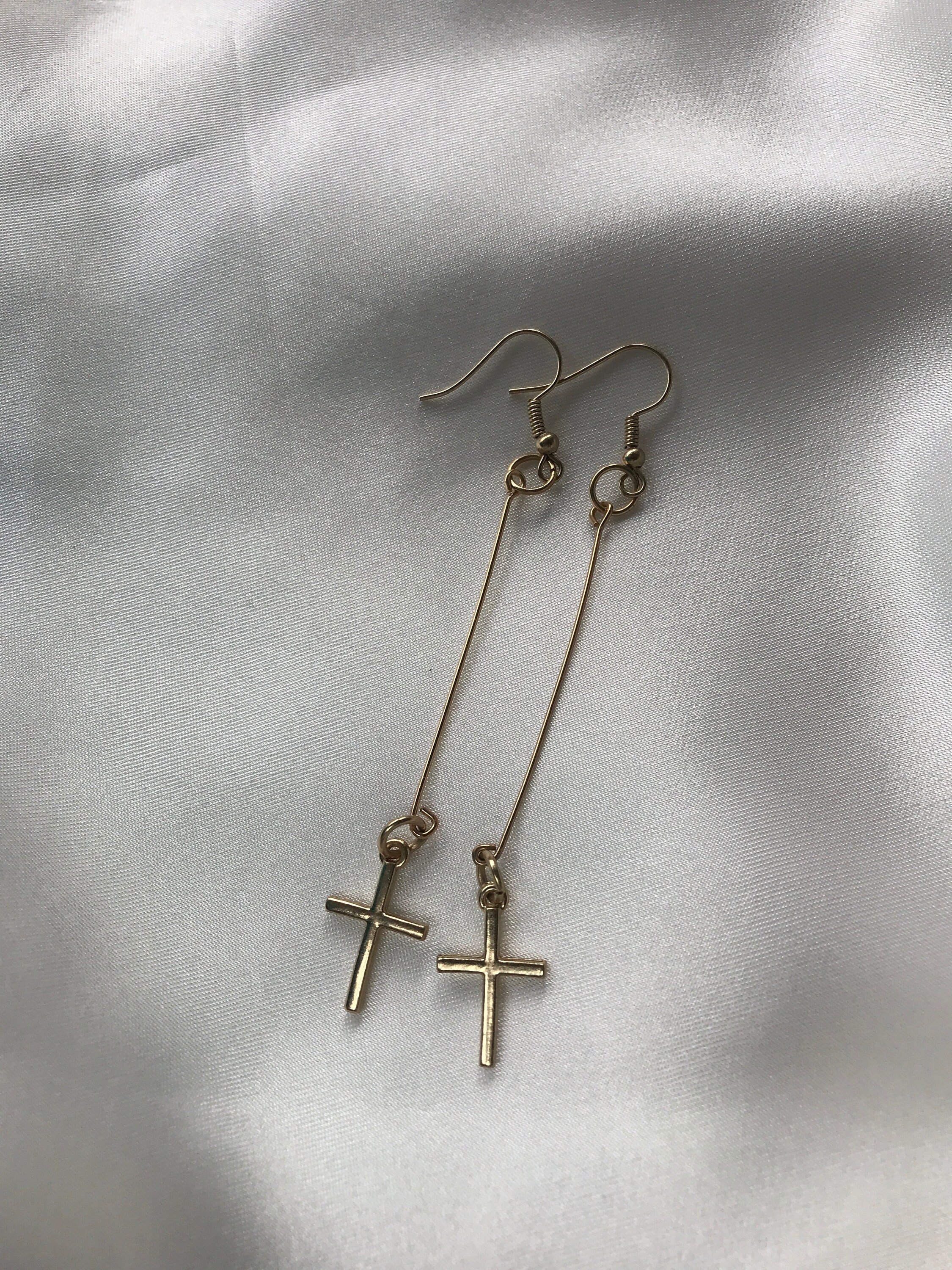 https://i.etsystatic.com/18995477/r/il/4ebd41/1745251267/il_fullxfull.1745251267_g4u4.jpg
