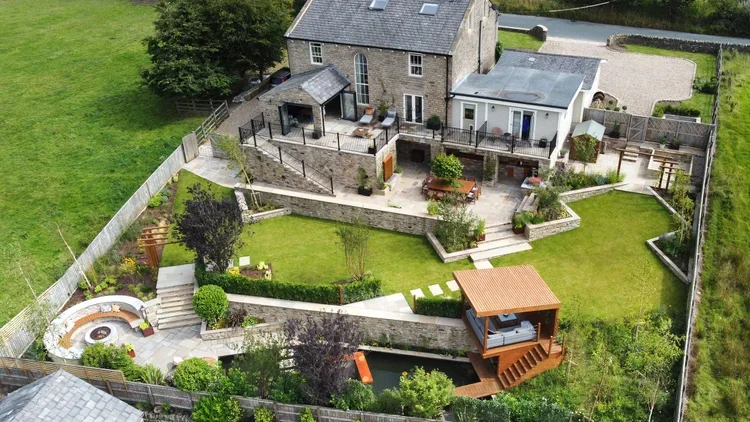 The Oasis Garden Design, Tockholes