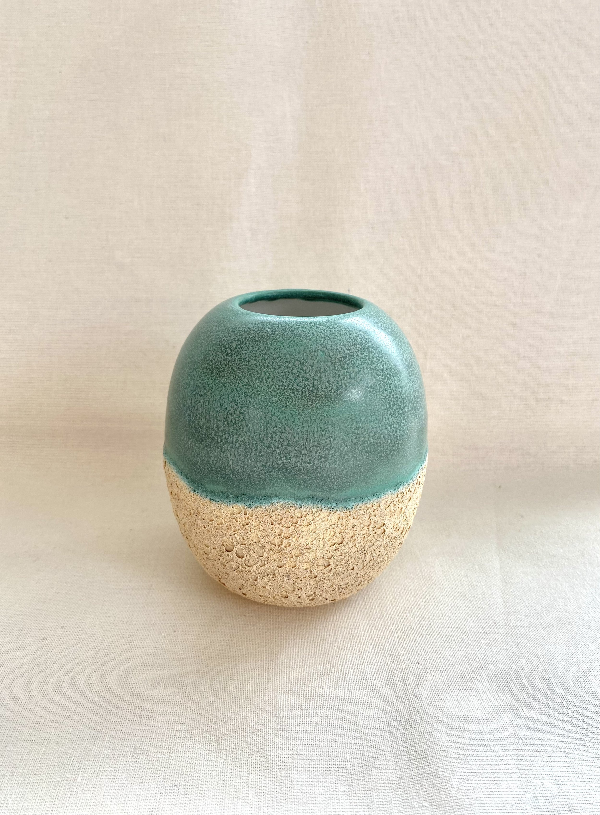 6Coast Vase small Turq.jpeg