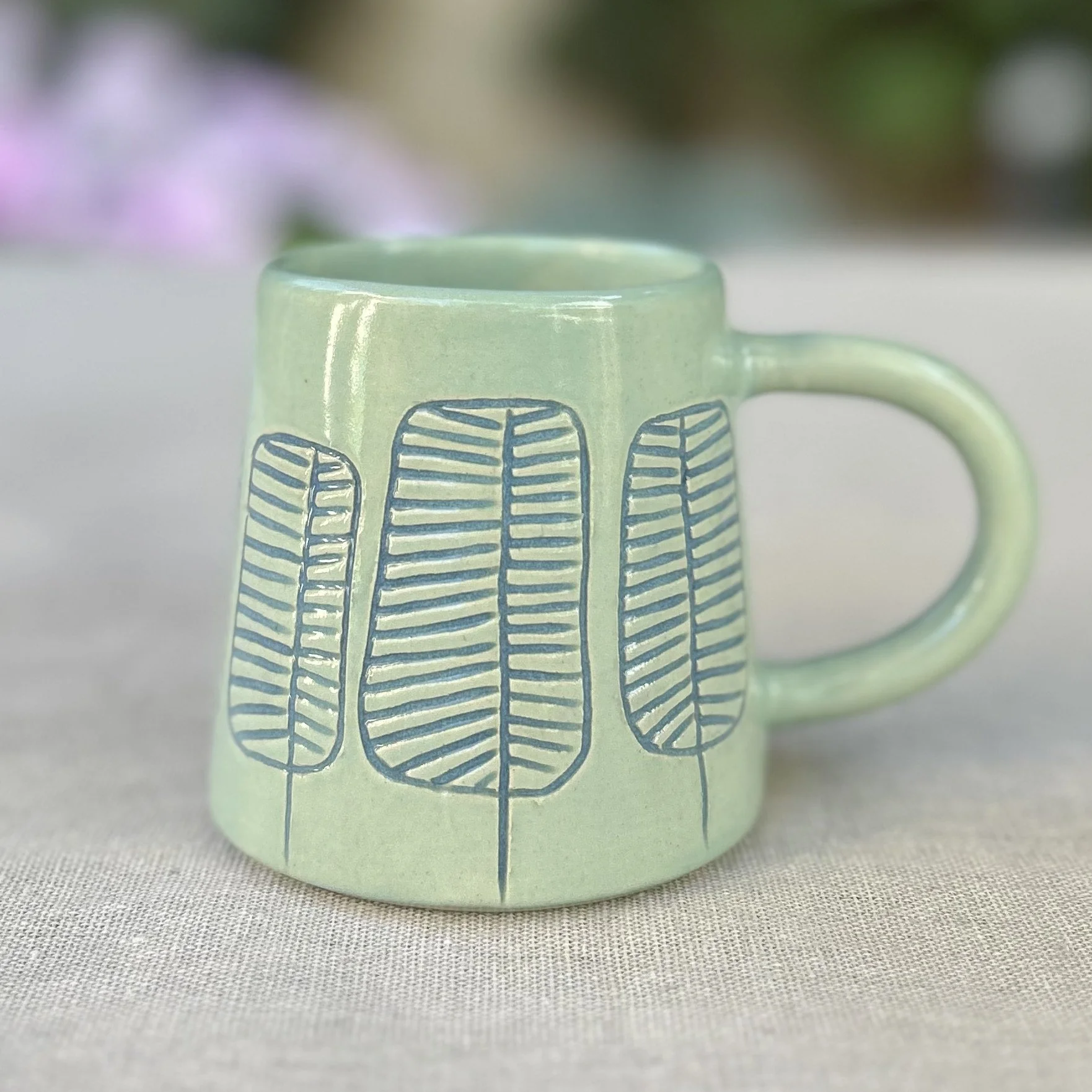 Carved Tree Mug, Large - 30 Jod