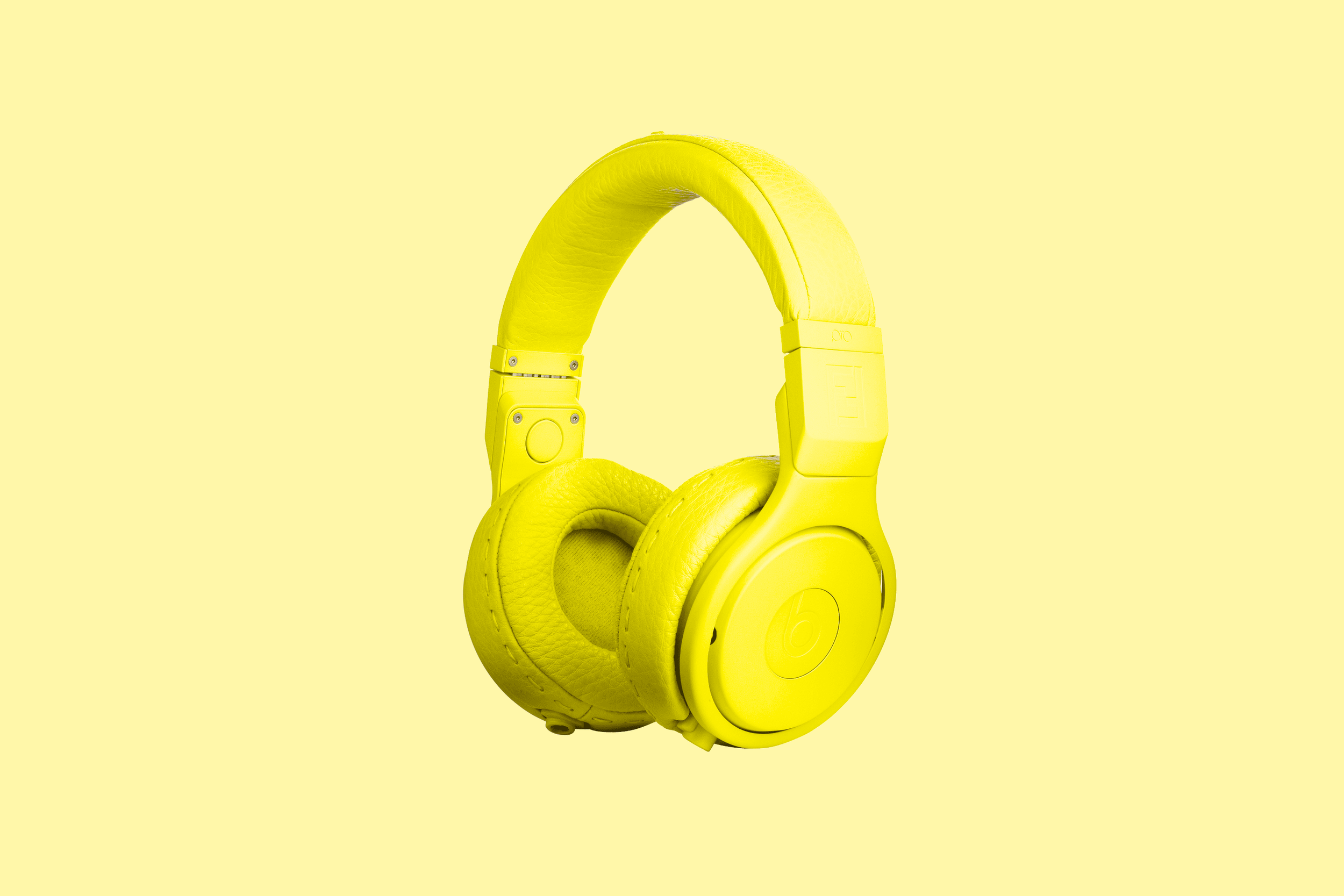 yellow headphones 02 arcadia.png