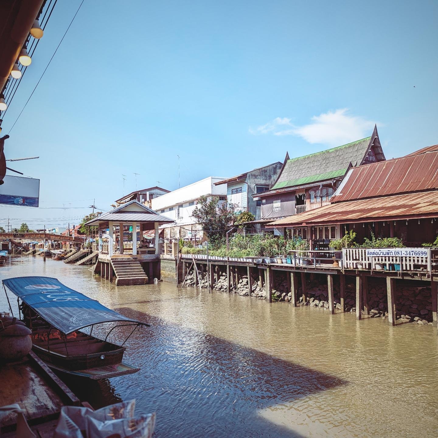 Episode two of 🇹🇭 @thaigration 🇹🇭 will drop 5pm Bangkok time tomorrow (16 May) on YouTube. 

Currently, I'm on the road to Hua Hin shooting episode 3 with a small stop at Amphawa for lunch. 

I'm having some downtime to recharge from the drain of