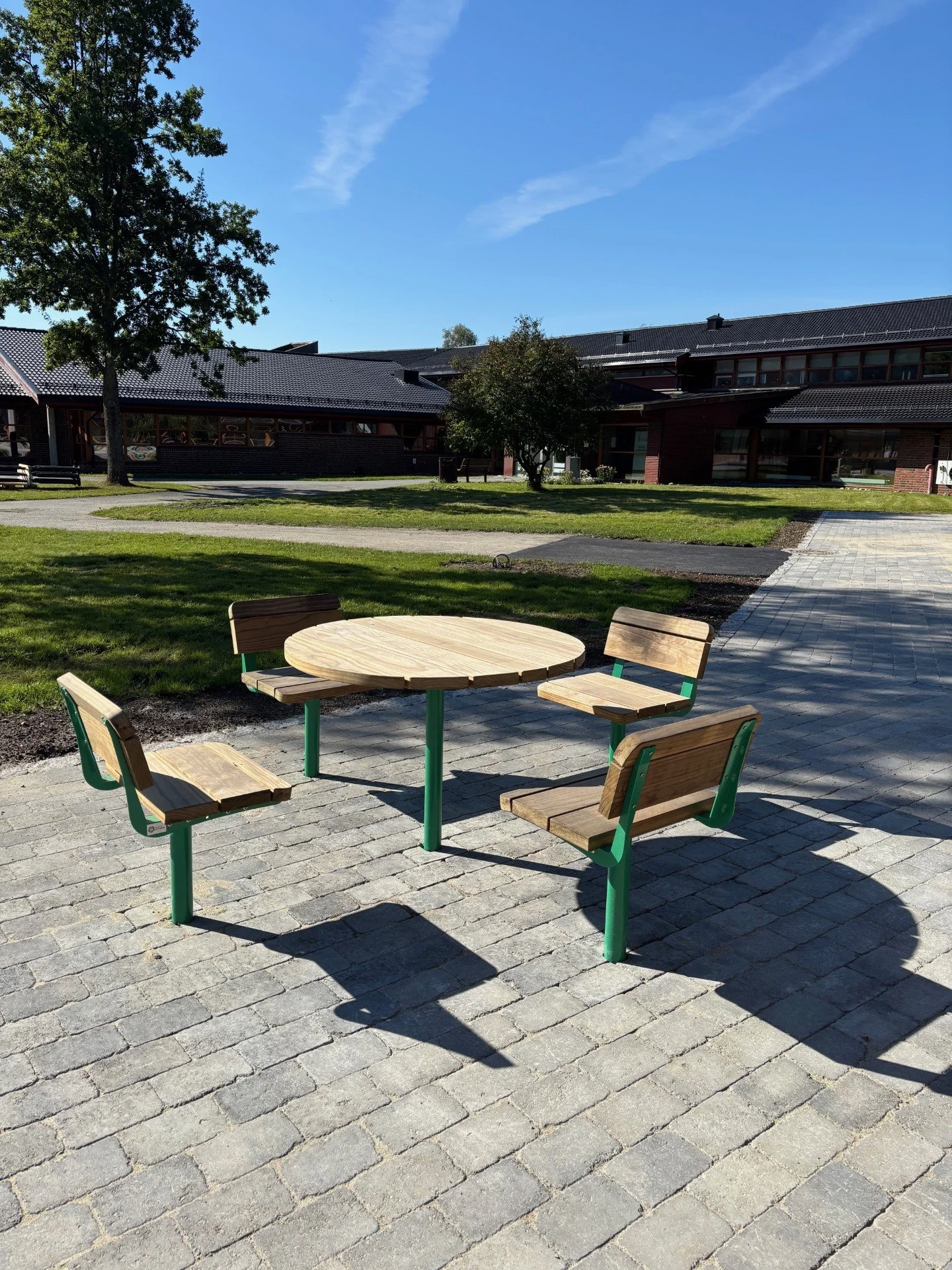 SOL stol og SOL rundt bord Ø1000, nedstøp