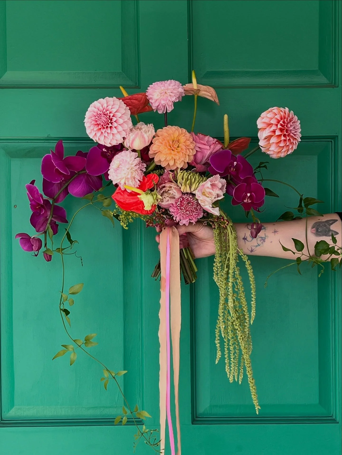 For: Karen 💗💚
.
.
.
🗝️&rsquo;s:
#madonnainnwedding #californiaflorist #californiawedding #weddingbouquet #tropicalbouquet #anthurium #destinationweddingflorist #weddingflowers #centralcoast