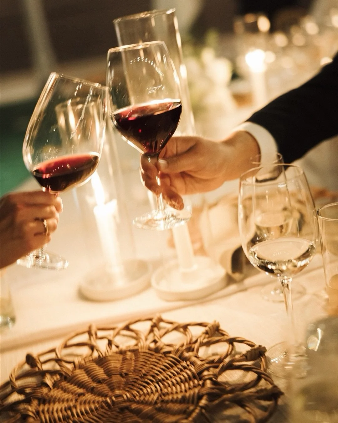 candles, ambiance and all the romantic feelings were in the air &amp; on the menu for Makena &amp; Michael&rsquo;s beautiful evening in Napa Valley!!! 

shot on a mixture of film &amp; digital. ❤️&zwj;🔥

vendor team who made it all possible:
Photogr