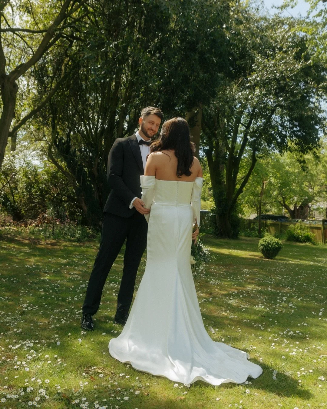 Those &ldquo;just married&rdquo; moments ✨

&ldquo;We had the absolute honour of having our wedding documented by Sarah - extremely talented, so warm that you instantly feel safe around her, and professional. From the first meeting where we were able