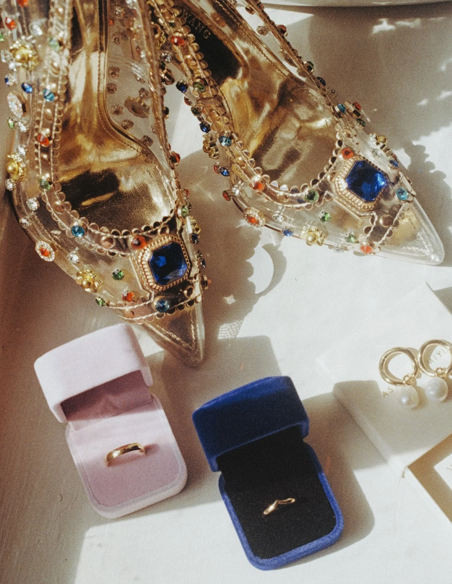 Giving these sensational shoes (that the bride kept on all day, may I add) their moment ✨🦋

#35mm