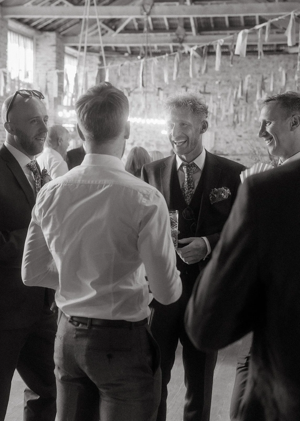 Sarah&Tom - Preview Gallery-19.jpg