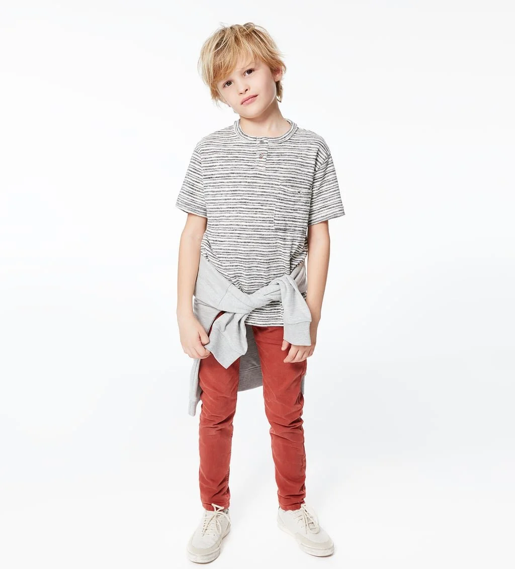 Zara Boys · Camiseta  Soft raya rústica mini placket y bolsillo en el pecho.