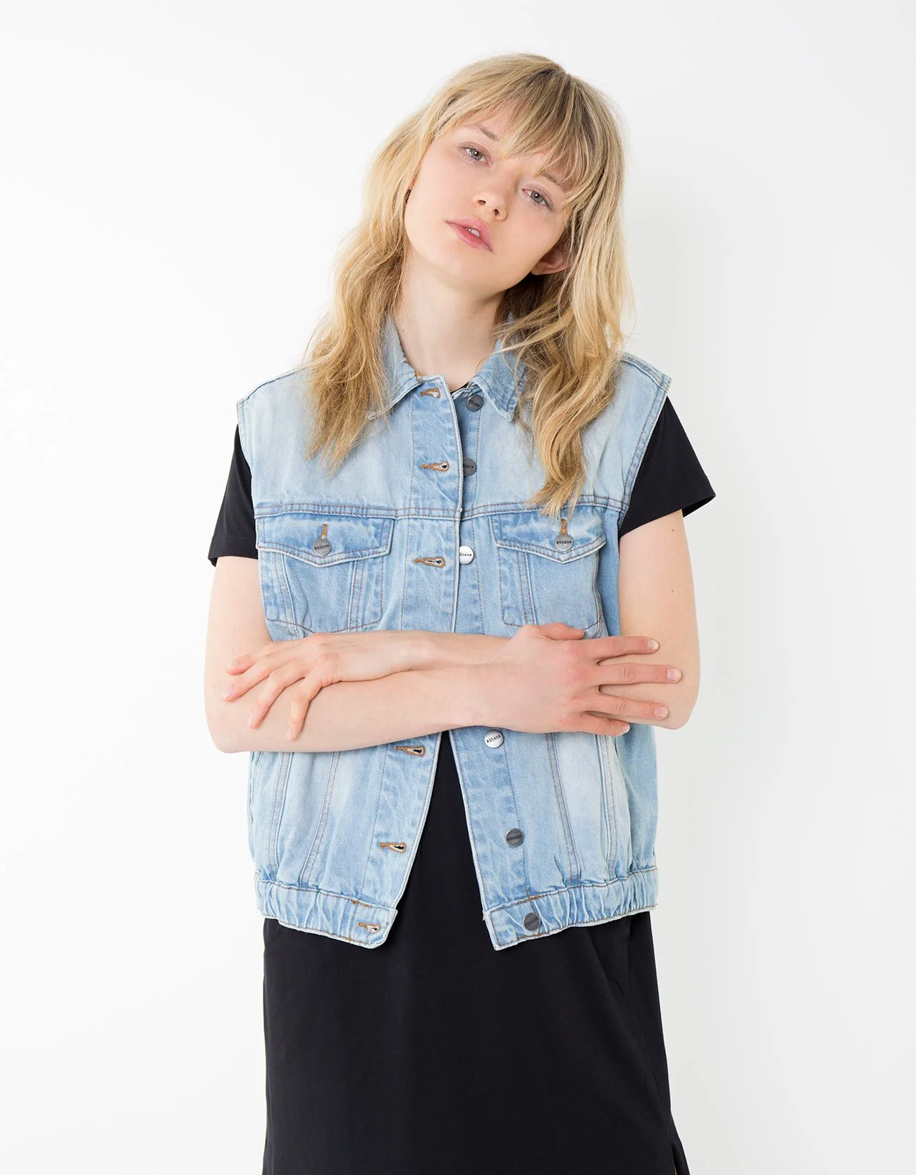Shana Denim · Chaleco oversize lavado medio. BGD.
