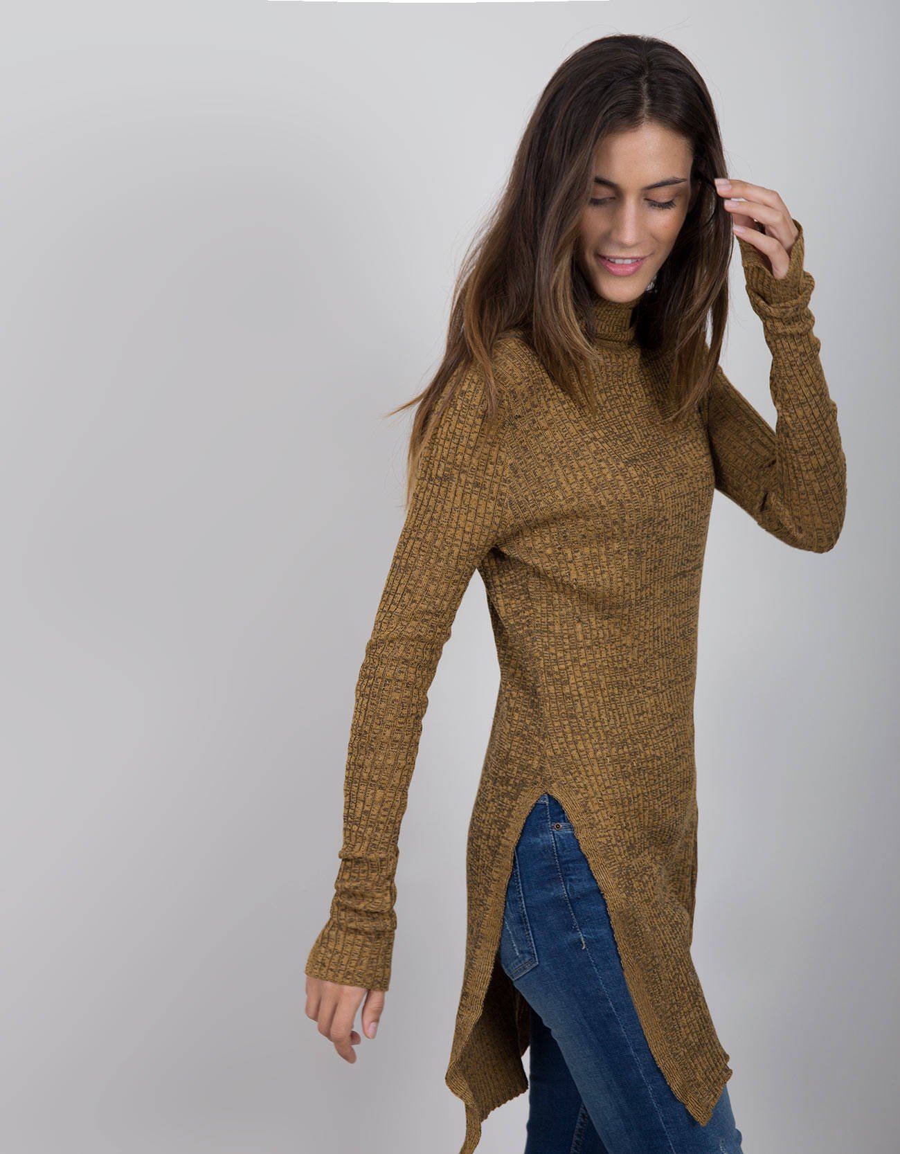 Shana Tricot · Jersey largo aberturas laterales. BGD.