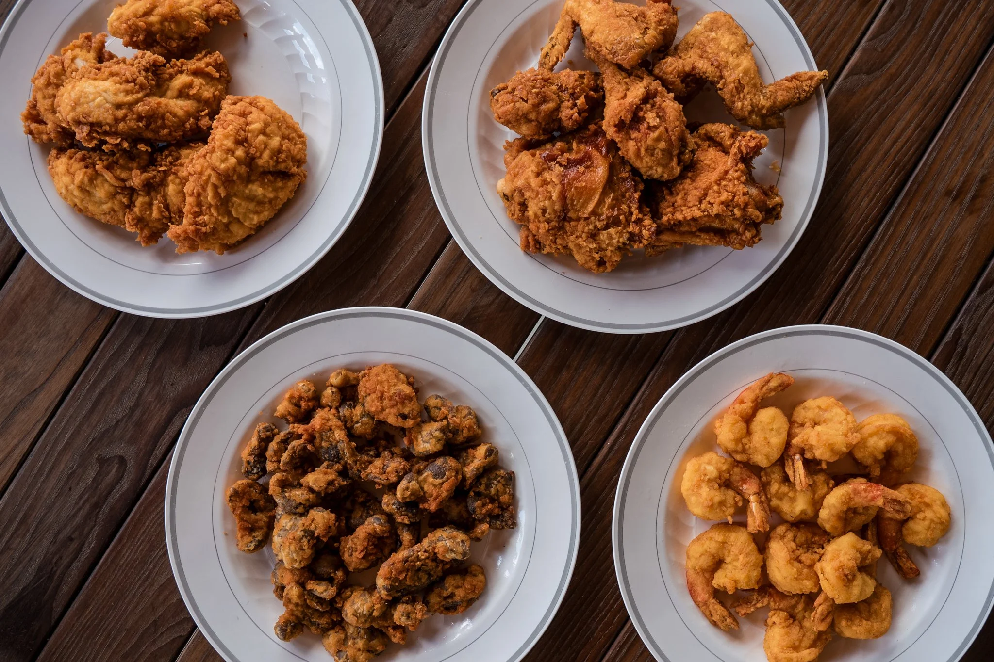 Get a taste of Lakeland tradition since 1983 🍗 One bite and you'll understand why we've remained Lakeland's favorite chicken shack!