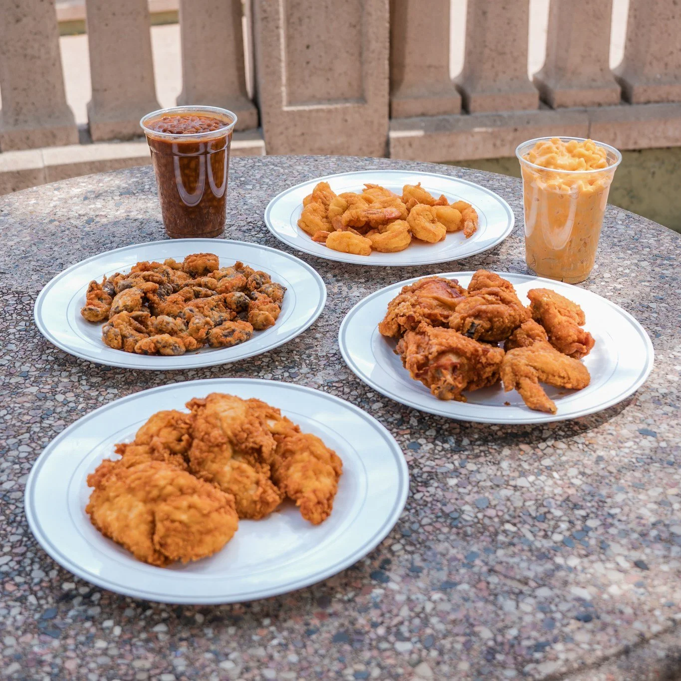 Golden hour 🍗 

Order some crispy gold with the link in our bio!