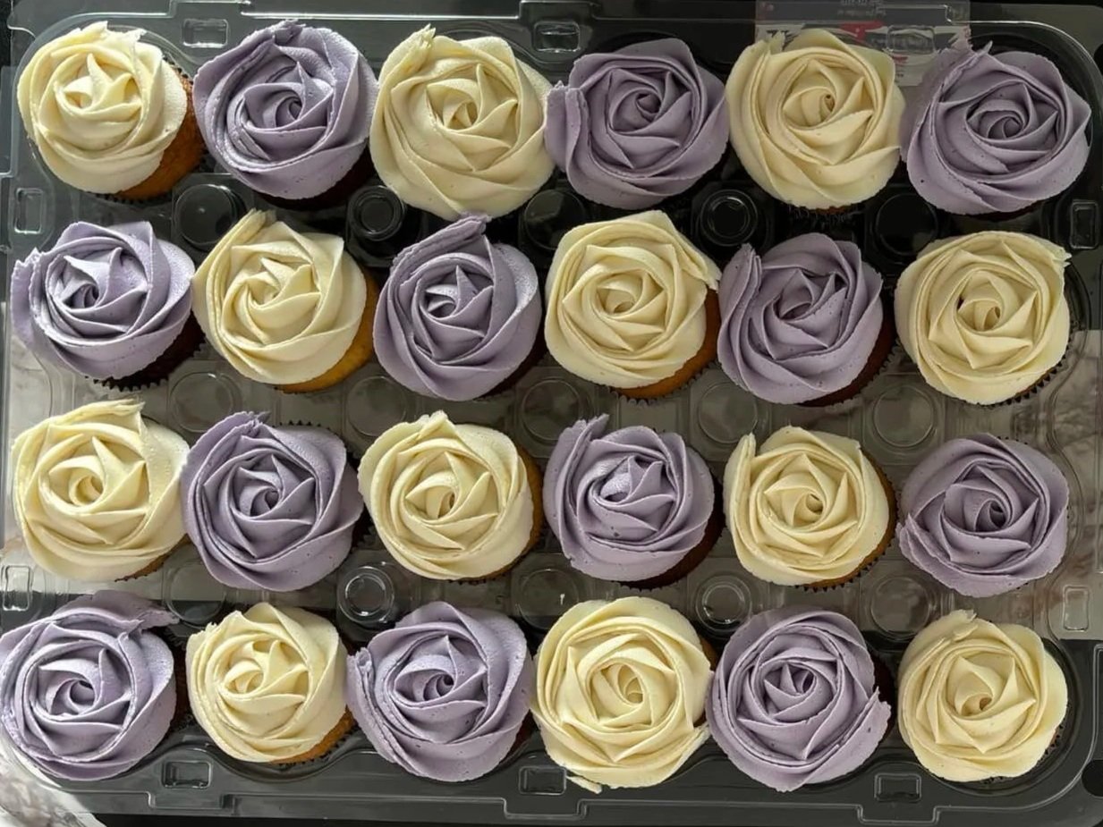 Baby Shower Cupcakes 3.jpg